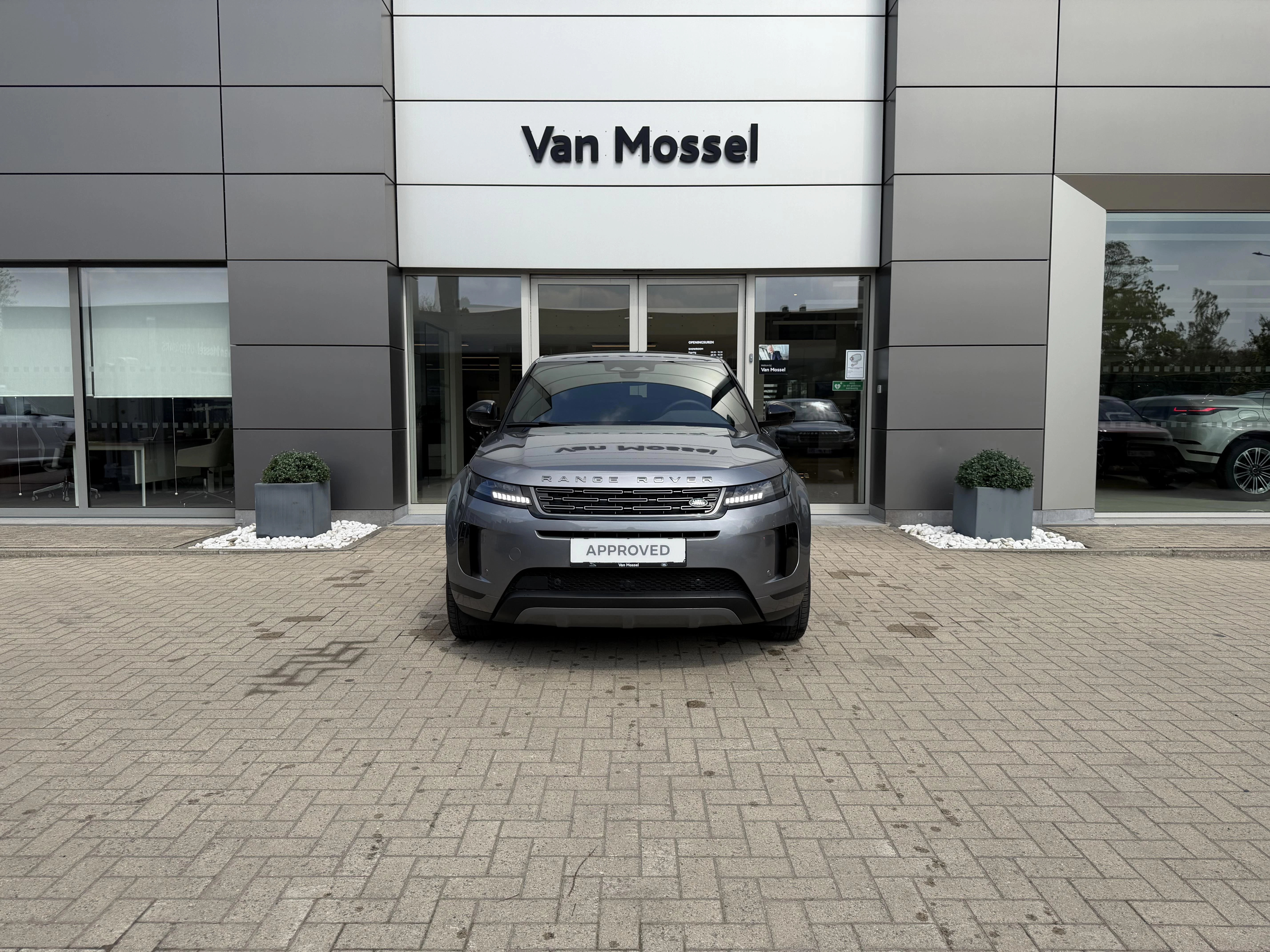 Land Rover Range Rover Evoque P300e S AWD Auto. 24MY