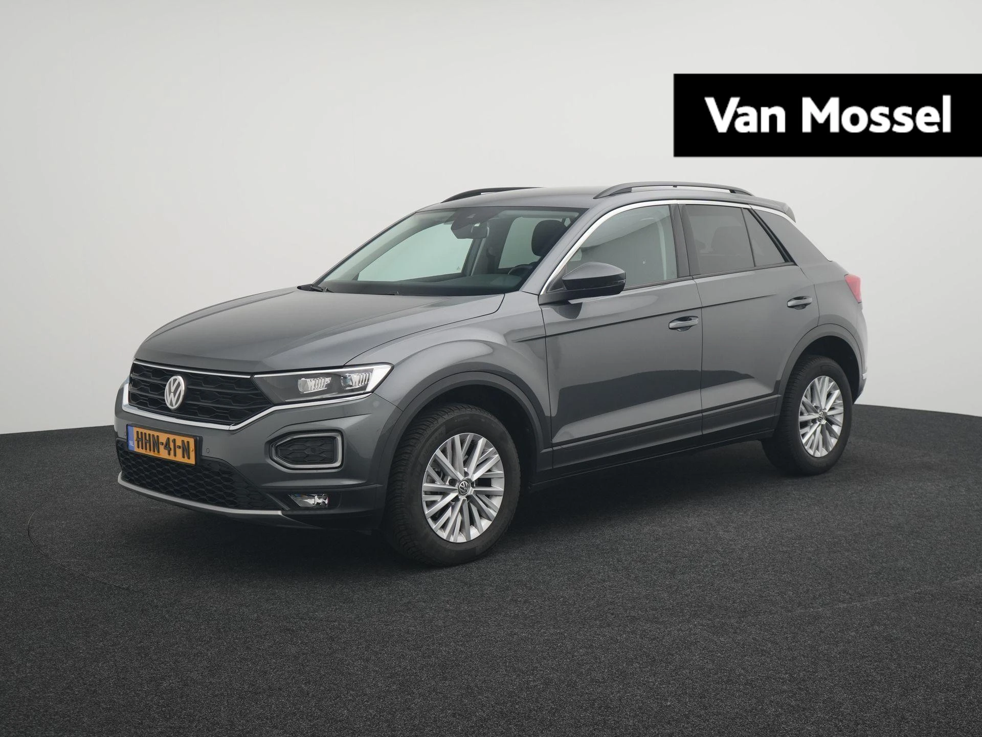 Volkswagen-T-Roc-image-0