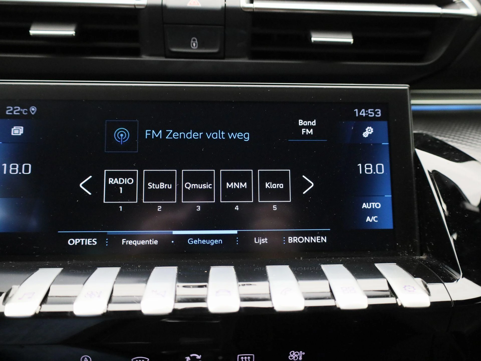 Peugeot-508-image-16