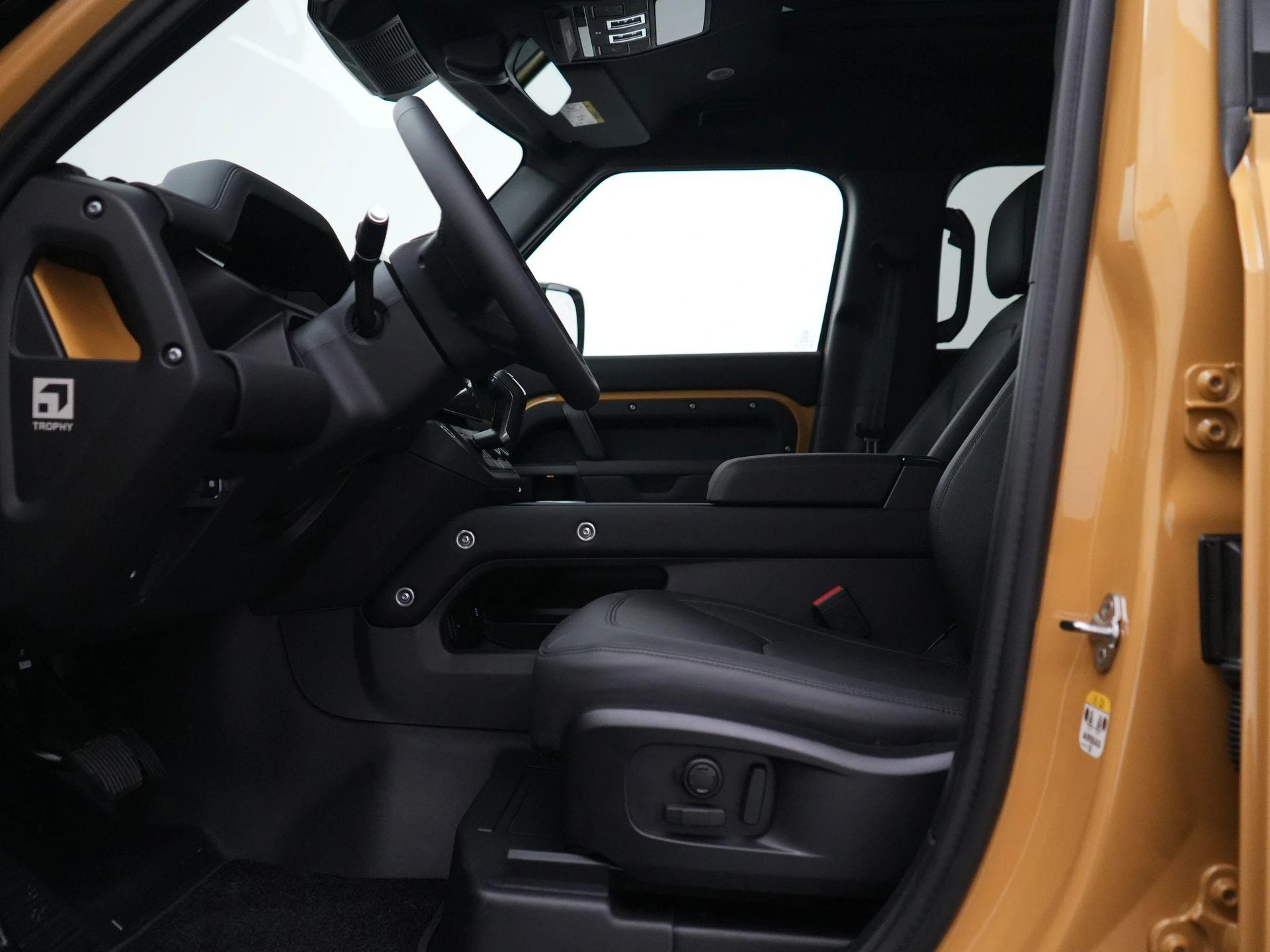 Land Rover-Defender-image-36