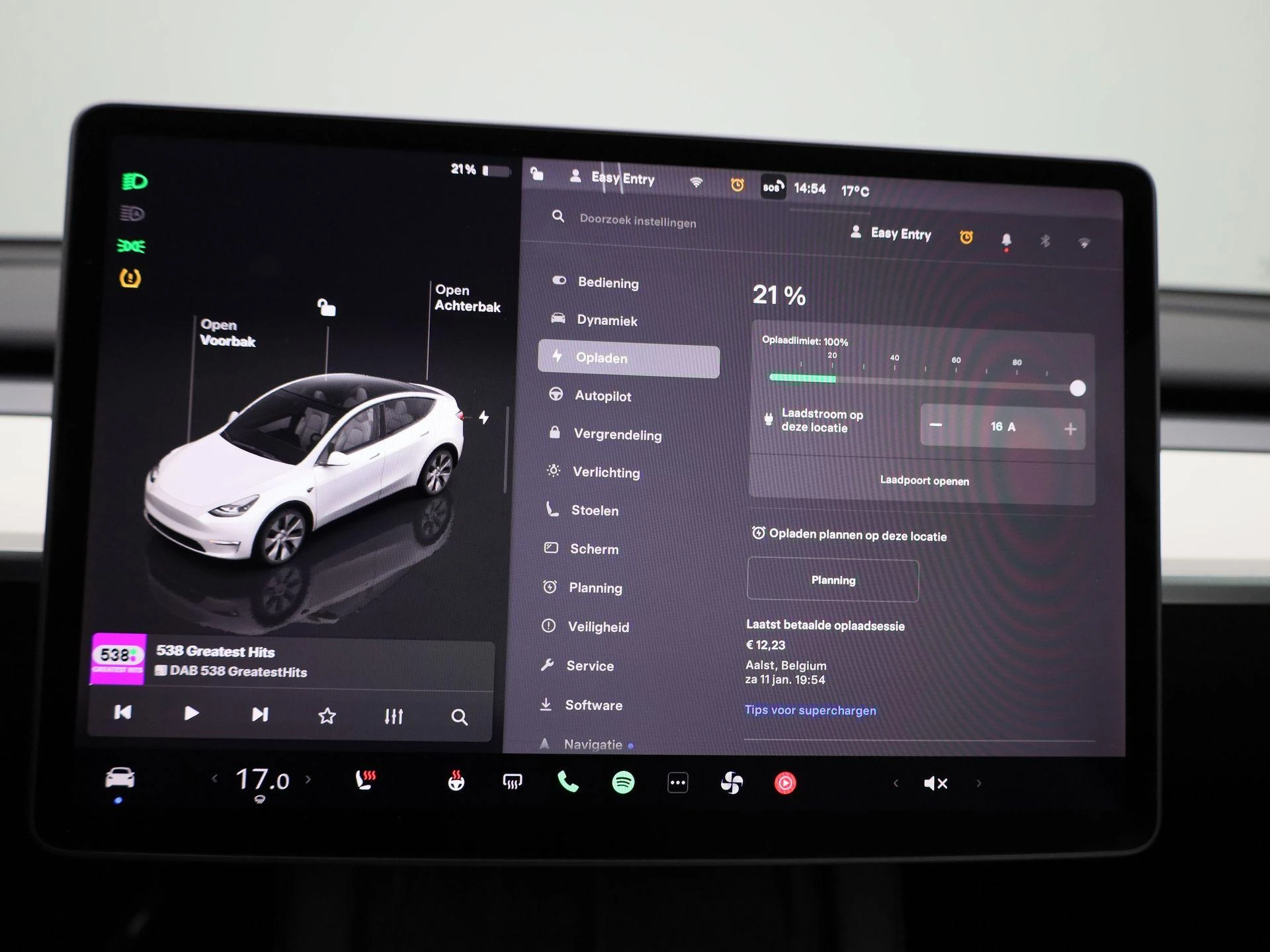 Tesla-Model Y-image-18
