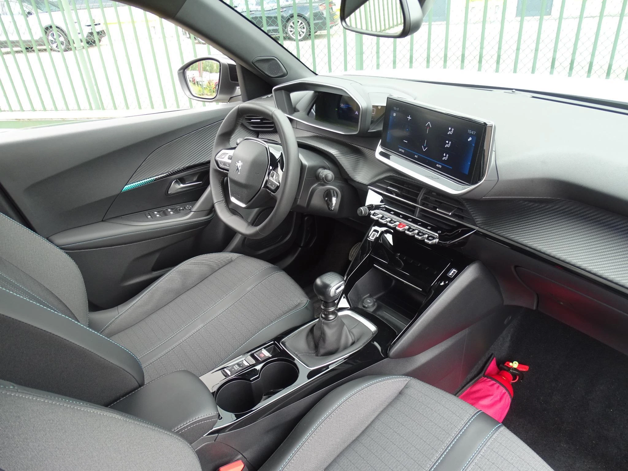 Peugeot-2008-image-13