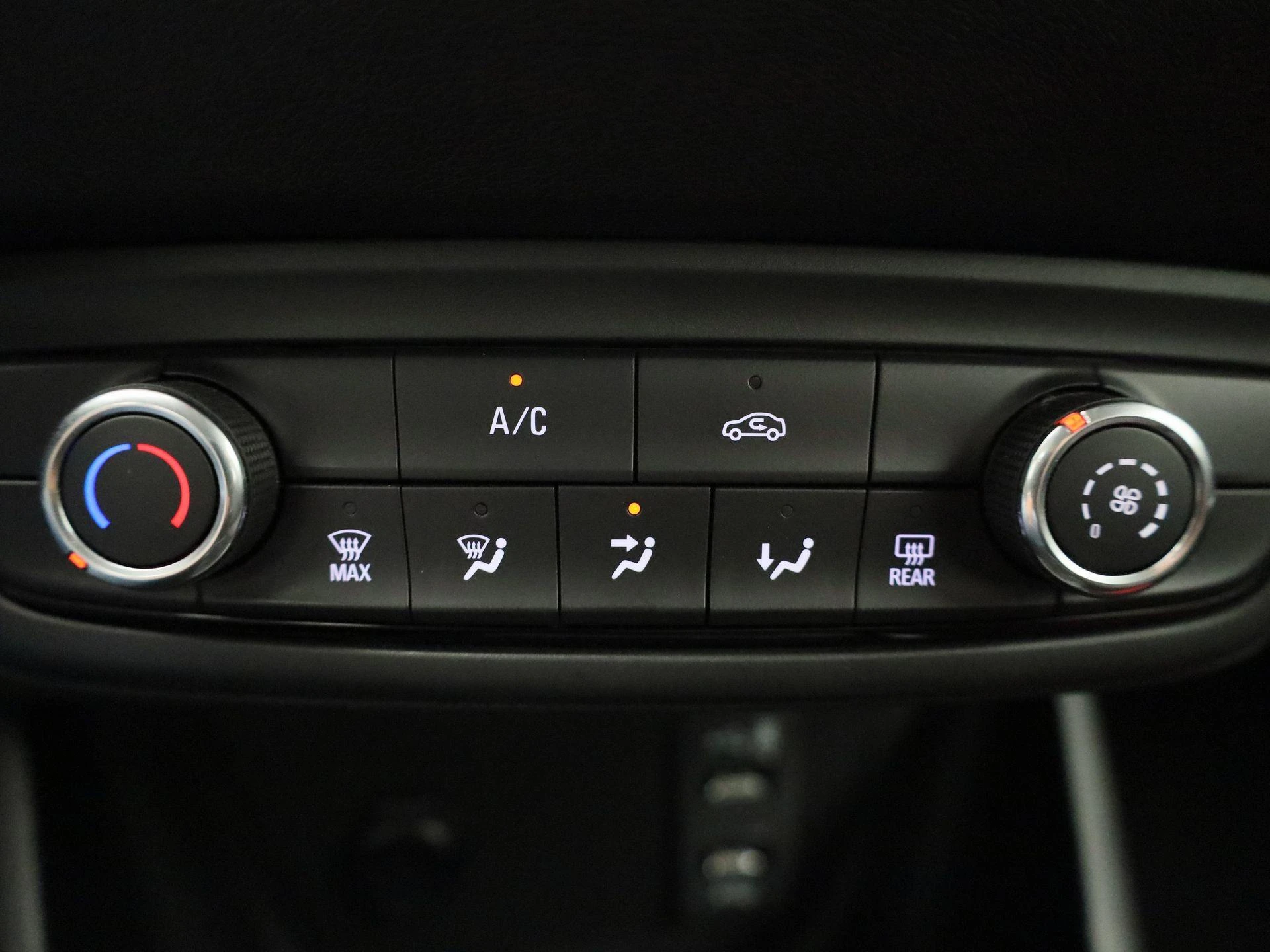 Opel-Crossland-image-24
