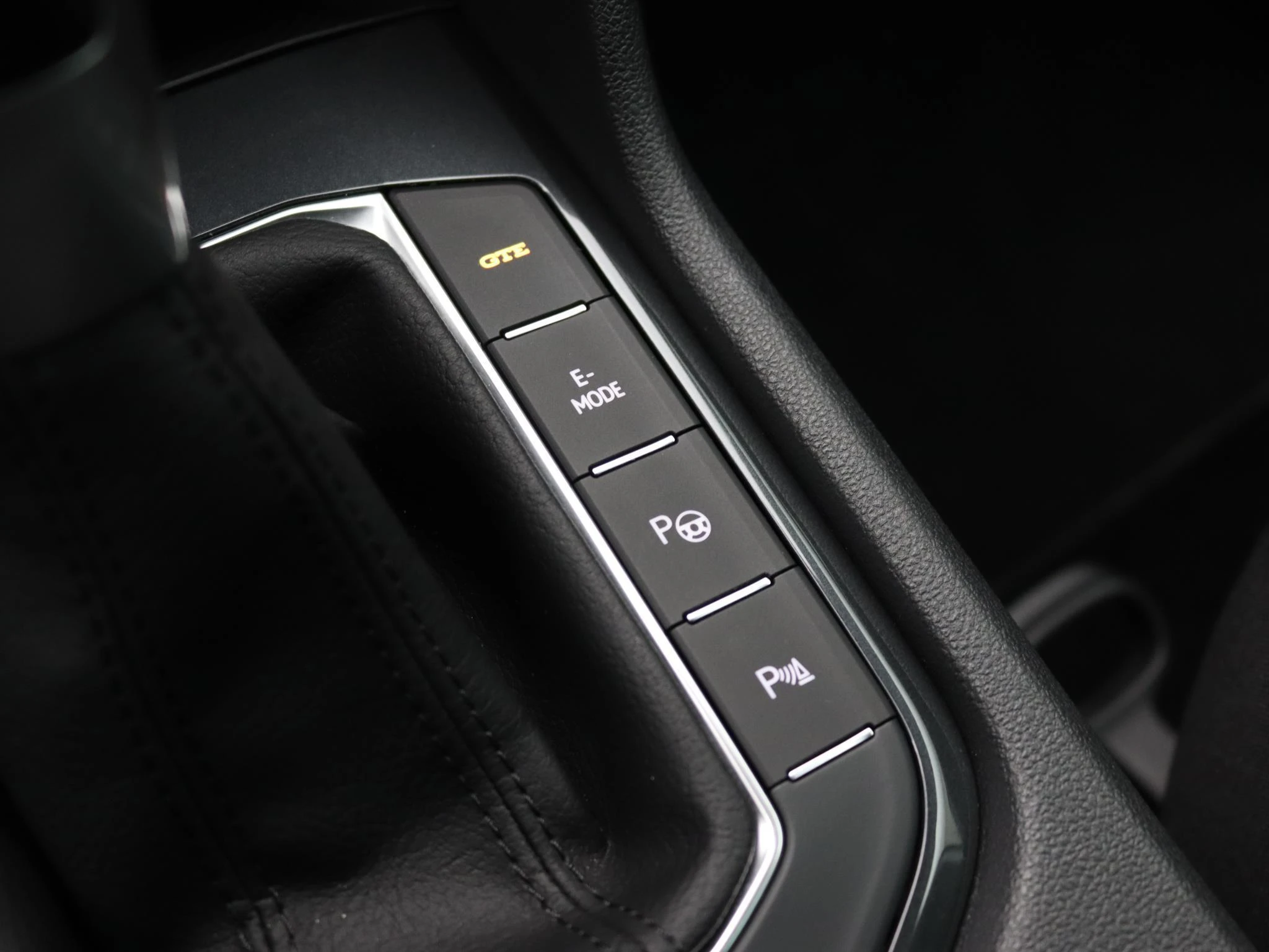 Volkswagen-Tiguan-image-33