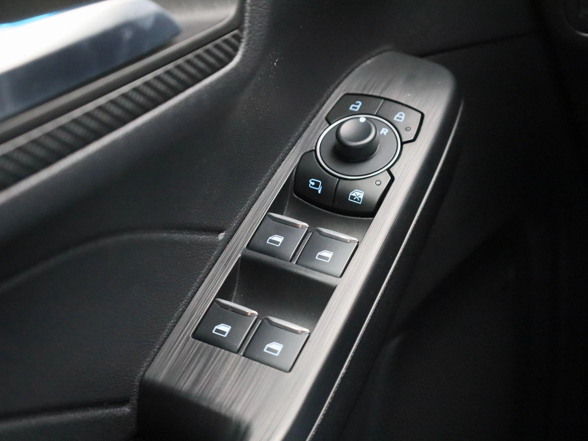 Ford-Kuga-image-26
