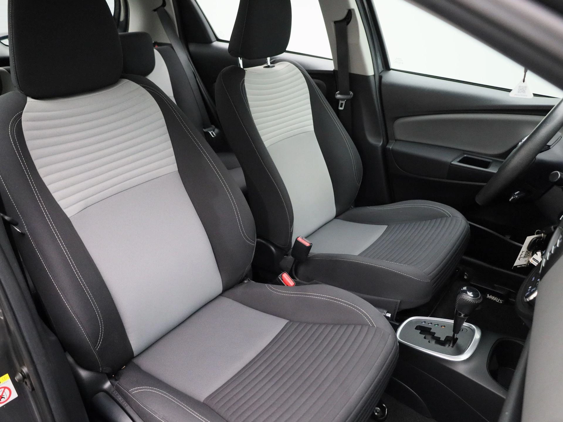 Toyota-Yaris-image-33