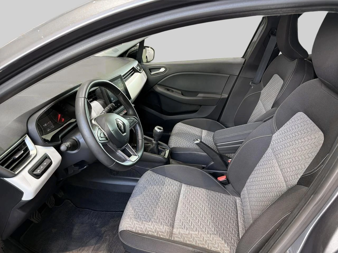 Renault-Clio-image-7