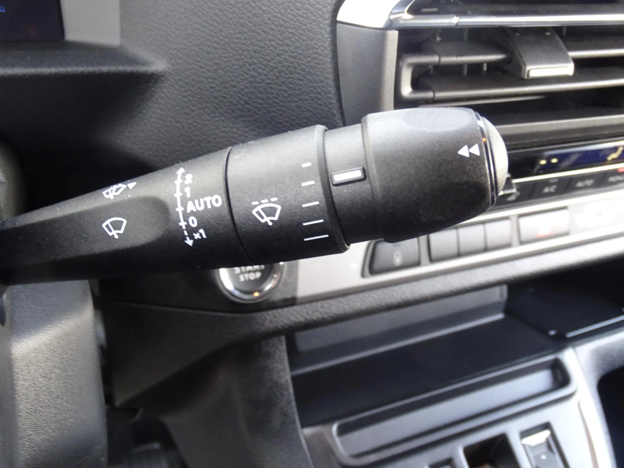 Peugeot Expert Long DC L3 2.2 BlueHDi 180 EAT8