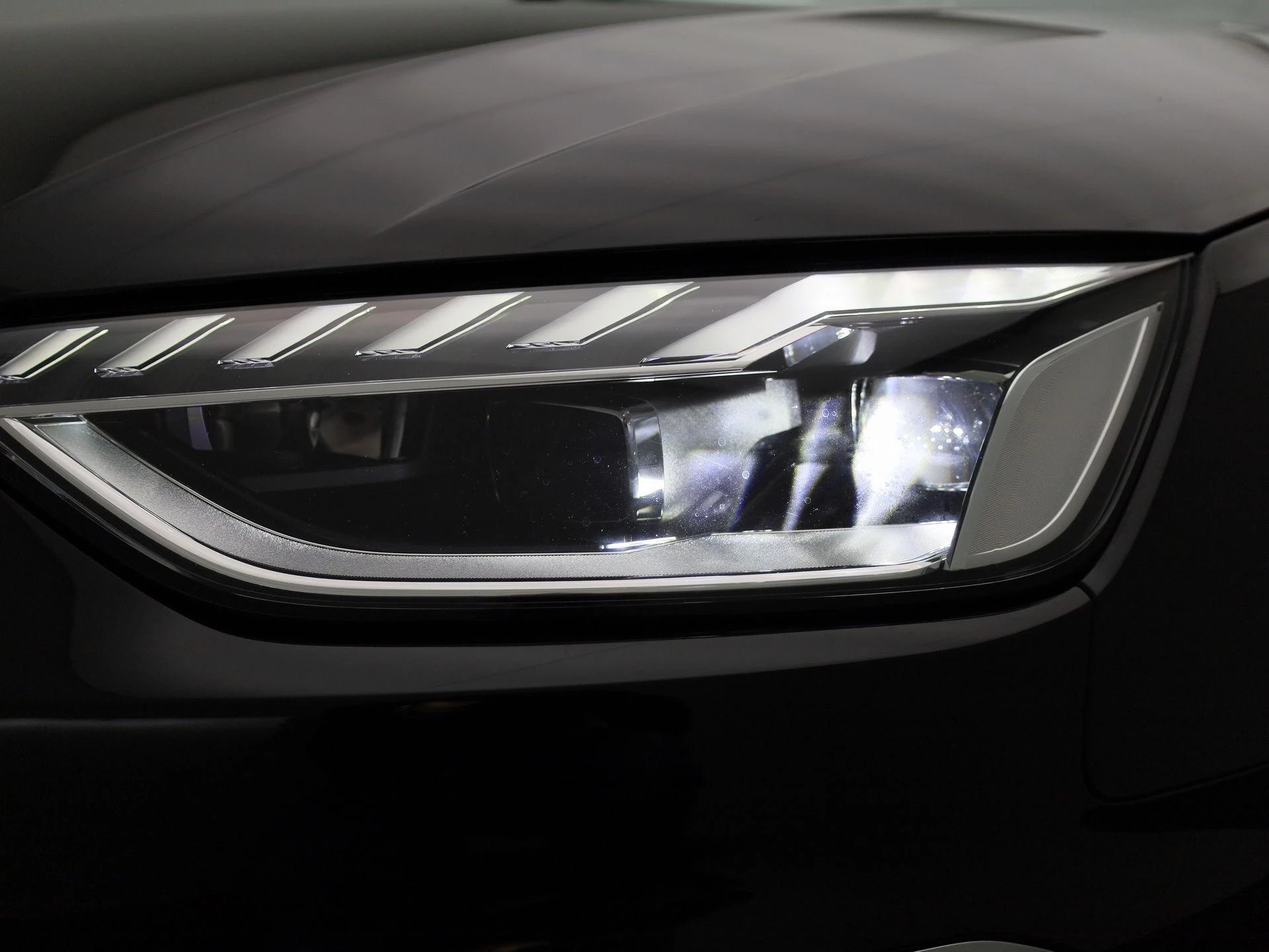 Audi A4 Avant 2.0 35 TFSi 110kW S tronic S line Busine