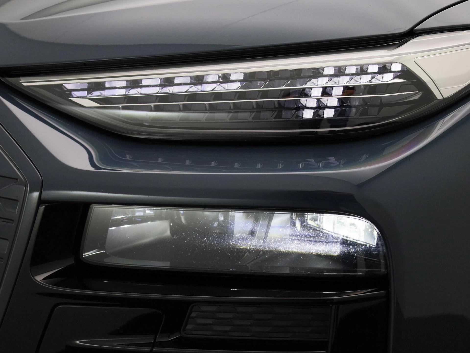 Audi-Q6 e-tron-image-16