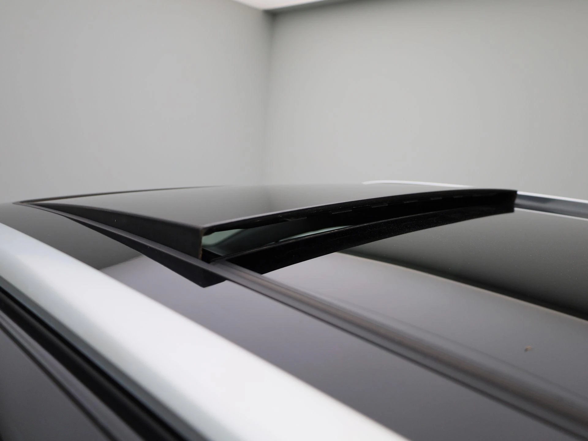 Audi-Q4 e-tron-image-50