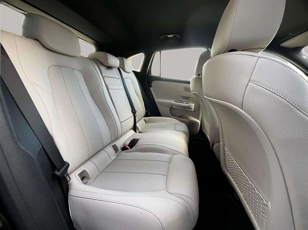 Mercedes-Benz-EQA-image-20