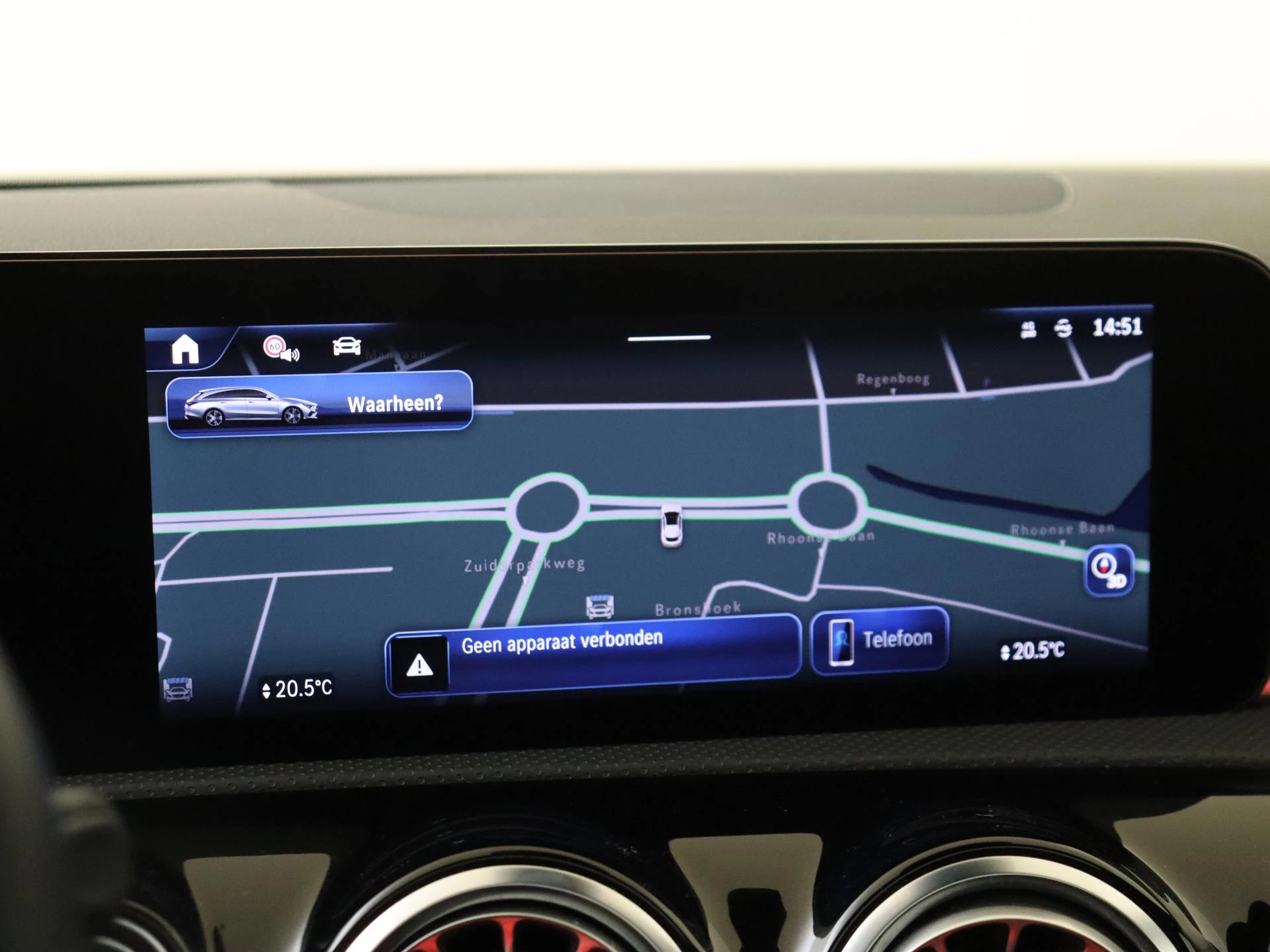 Mercedes-Benz-CLA-image-16