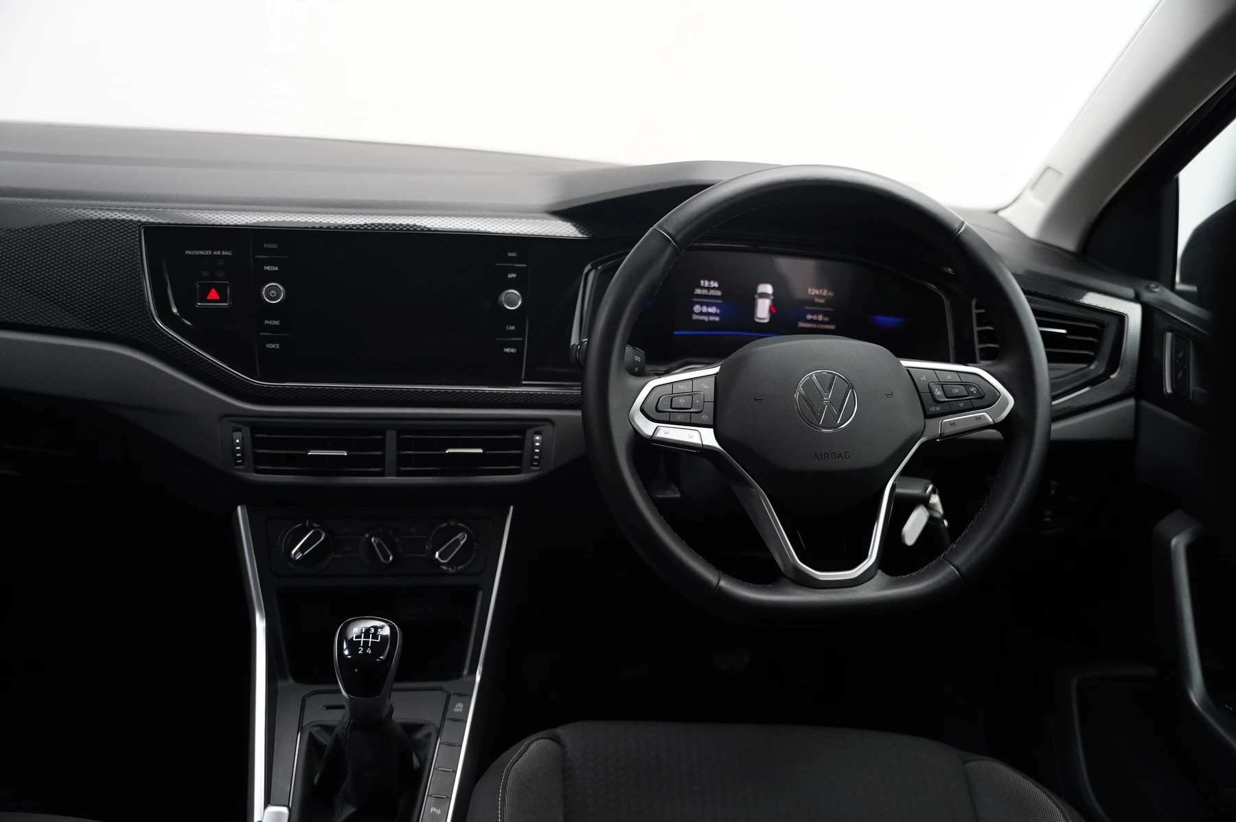 Volkswagen-Polo-image-8