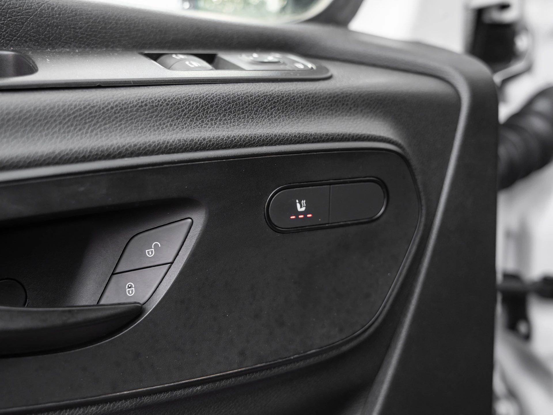 Mercedes-Benz-Sprinter-image-8