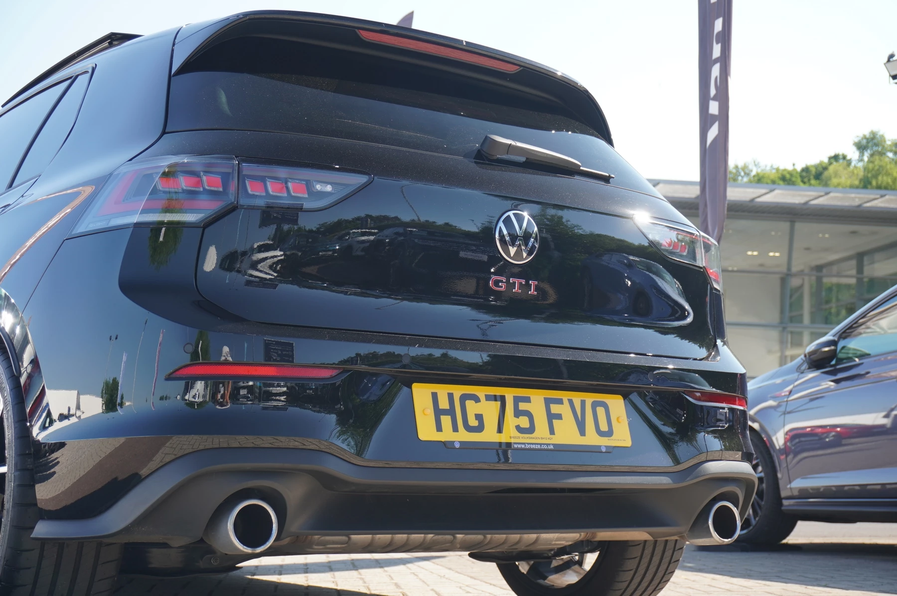 Volkswagen-Golf-image-22