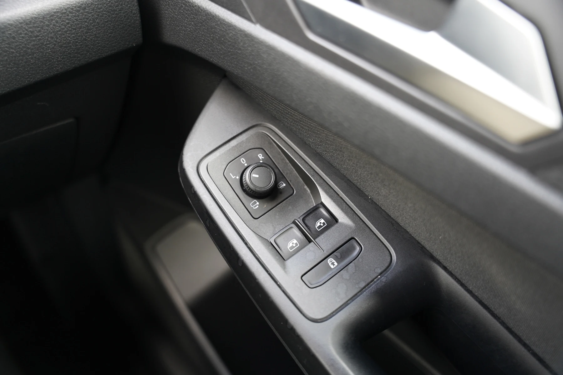 Volkswagen-Caddy-image-22