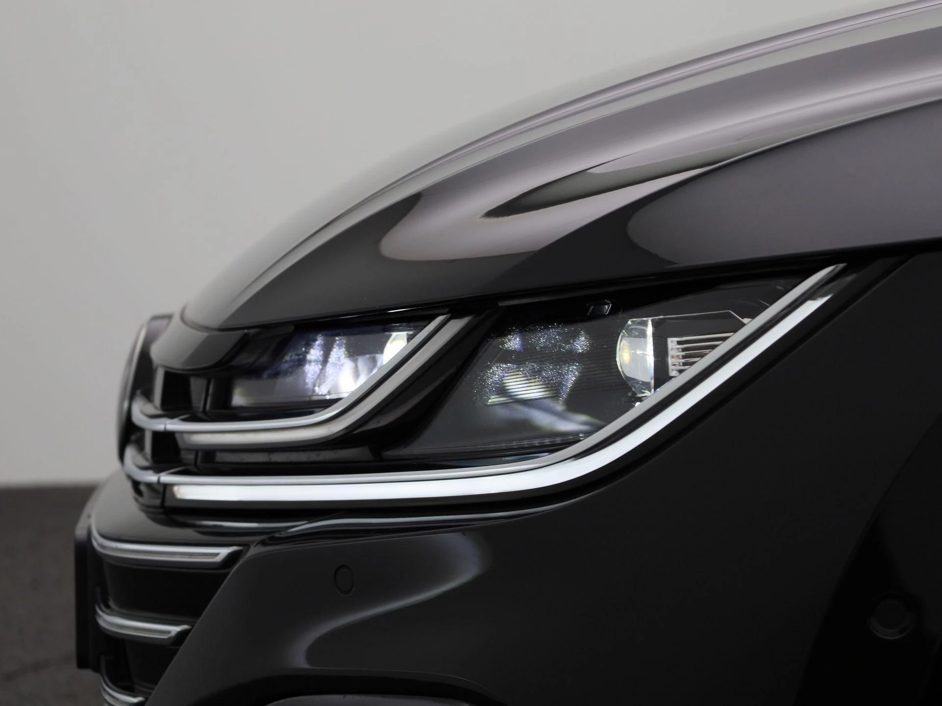 Volkswagen Arteon Shooting Brake 1.4 TSI eHybrid R-Line Business+ 218 PK|