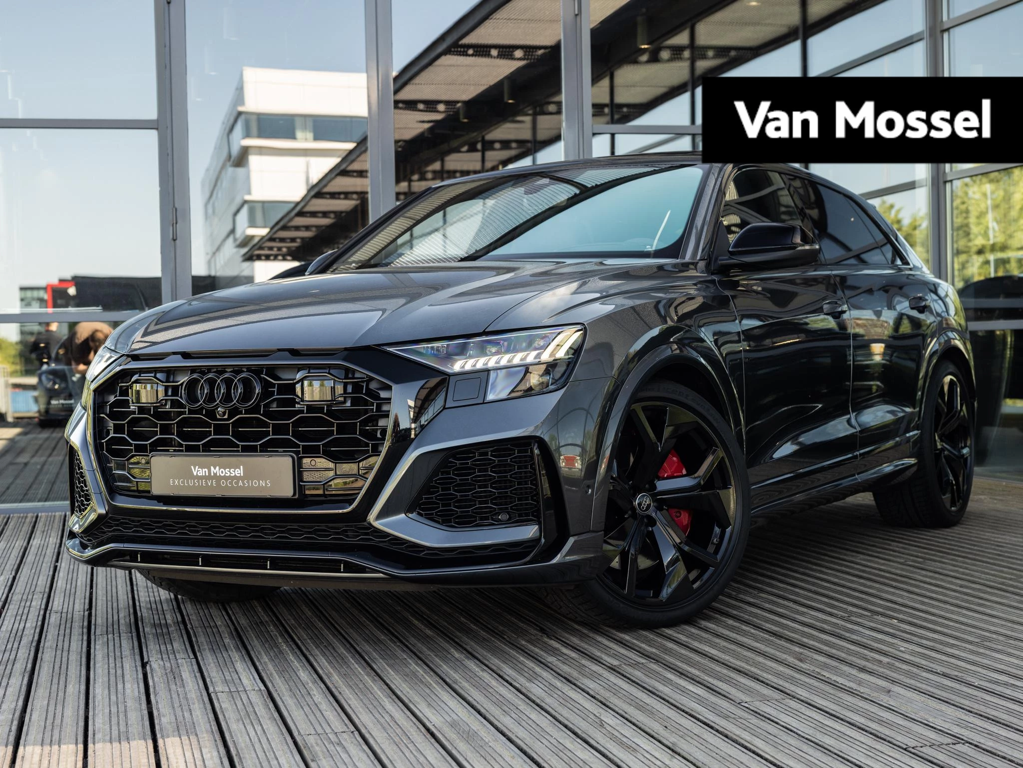 Audi-RSQ8-image-0