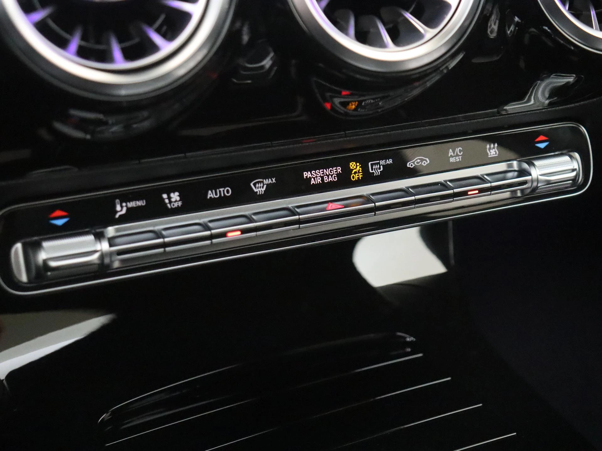 Mercedes-Benz-A-Klasse-image-22