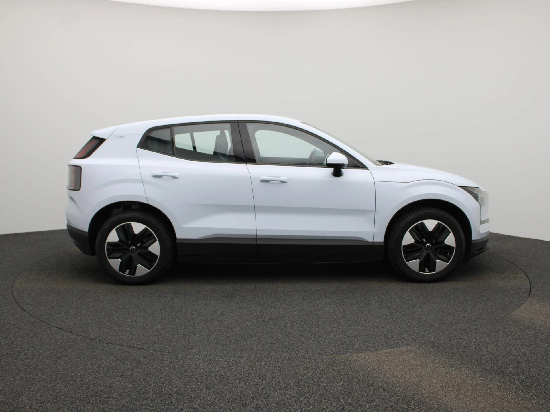Volvo-EX30-image-5