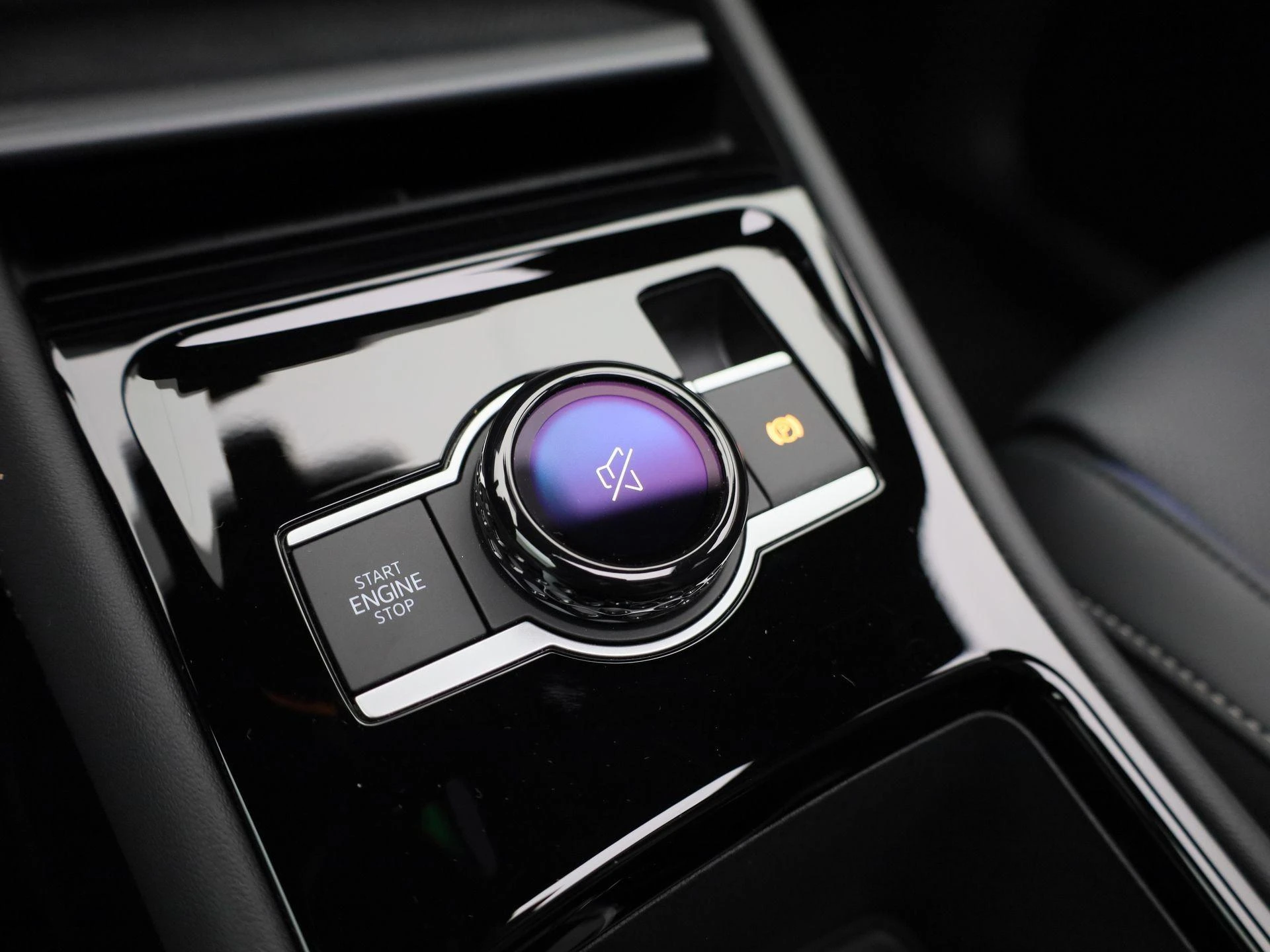 Volkswagen-Tiguan-image-31