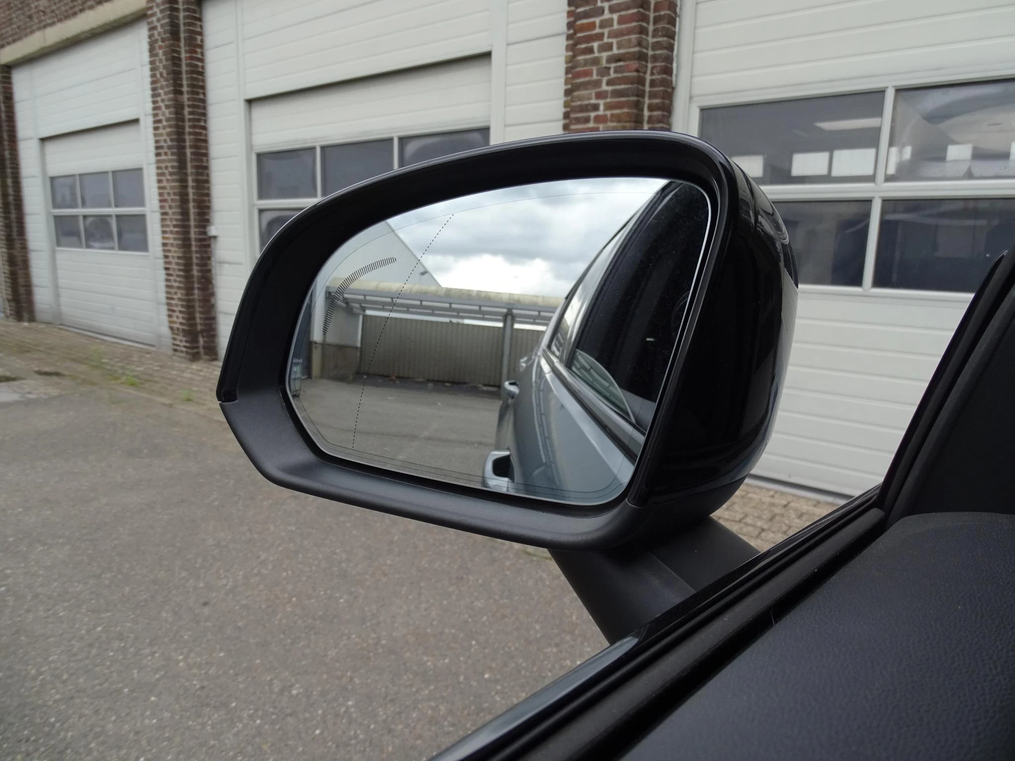 Volvo-XC40-image-24
