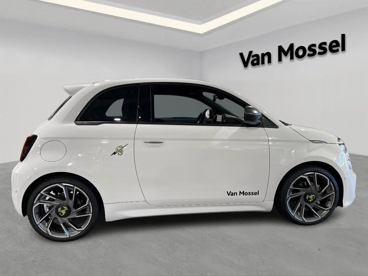 Abarth-500-image-4
