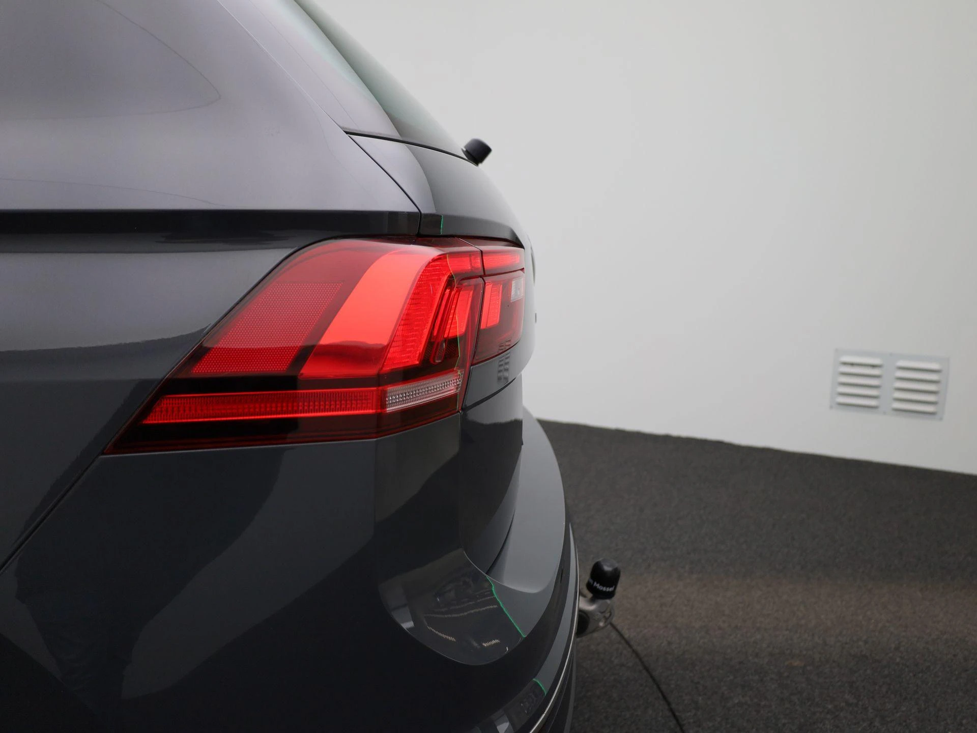 Volkswagen-Tiguan-image-48