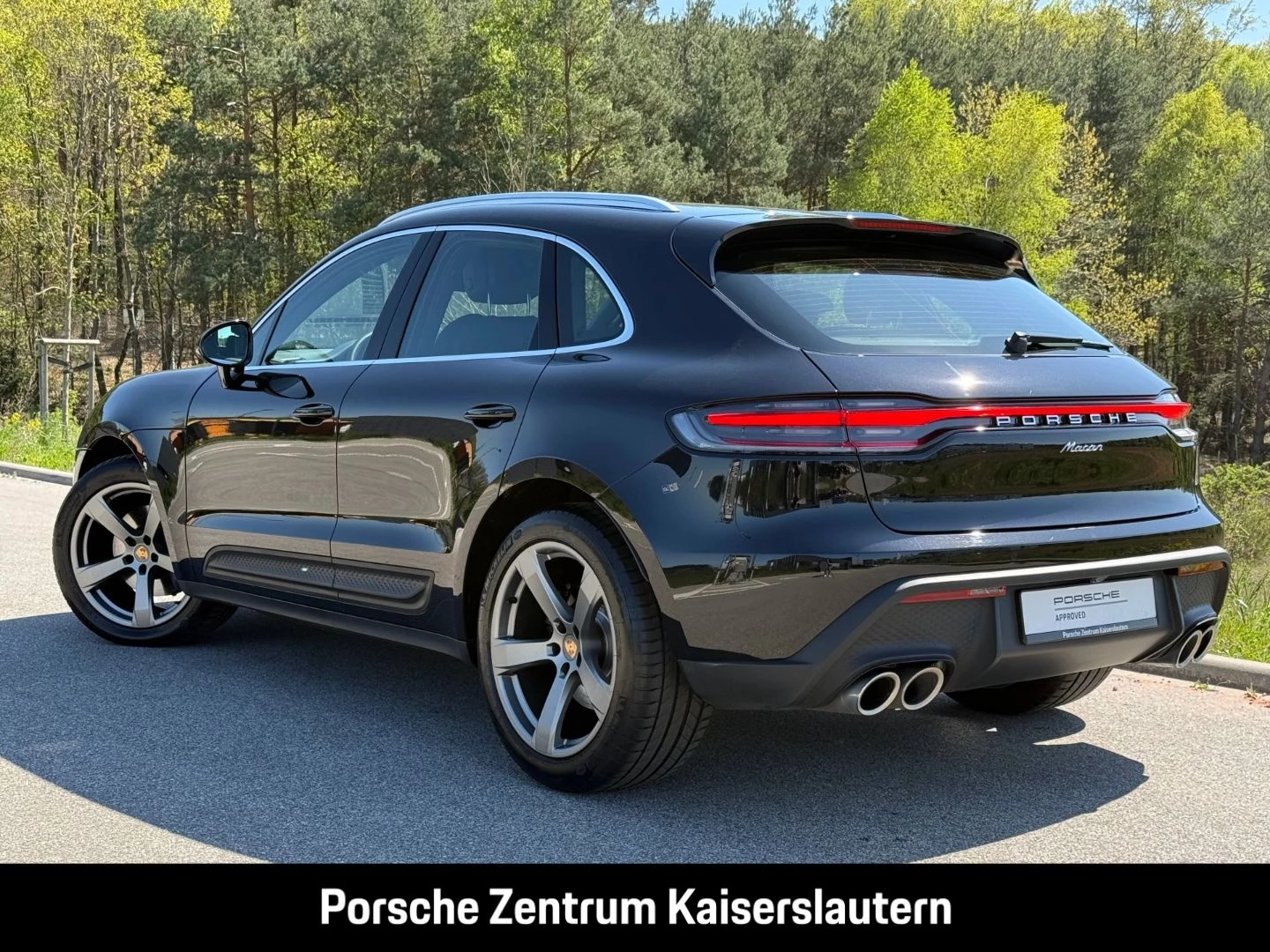 Porsche Macan Sportabgasanlage BOSE Luftfederung 20-Zoll -