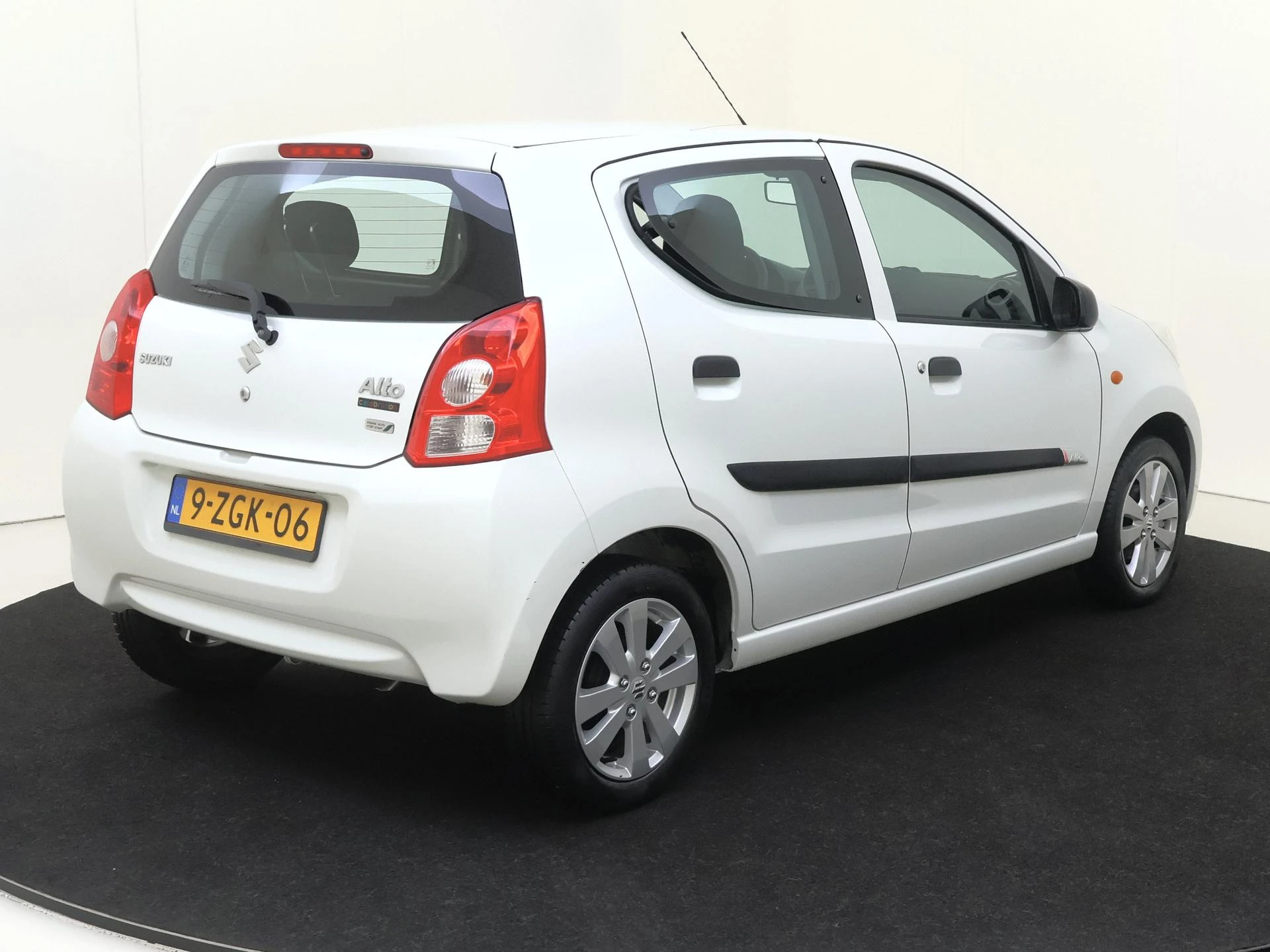Suzuki-Alto-image-3