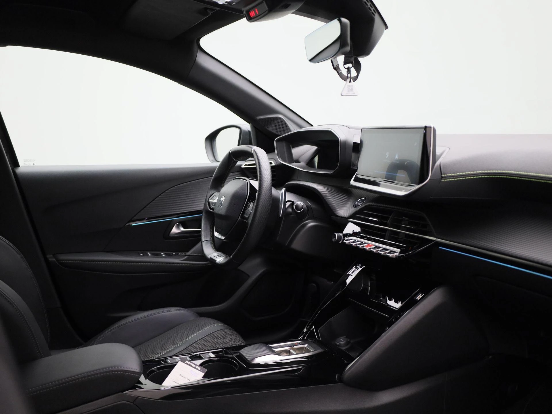 Peugeot-208-image-30