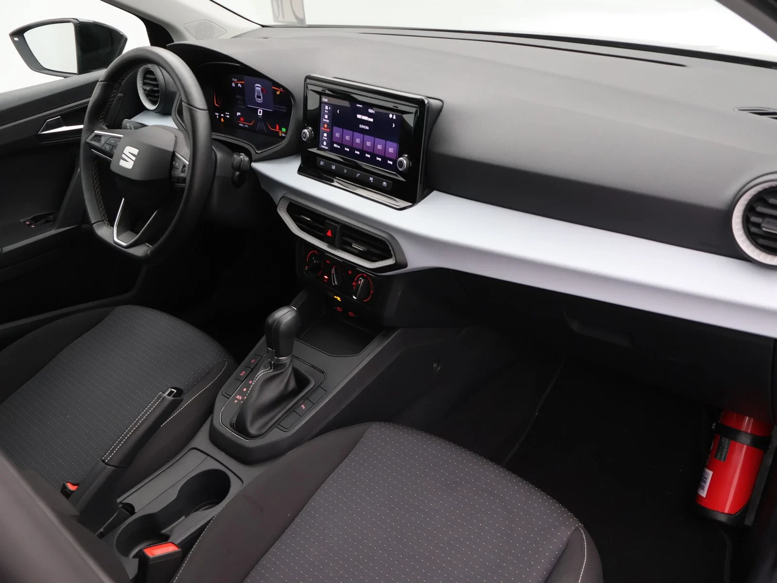 SEAT Ibiza 5P/D Ibiza 40th Anniversary Edition 1.0TSI 115PK *AUTOMAAT*VIRTUAL COCKPIT*CAMERA*PDC*APP-CONNECT*CRUISE*
