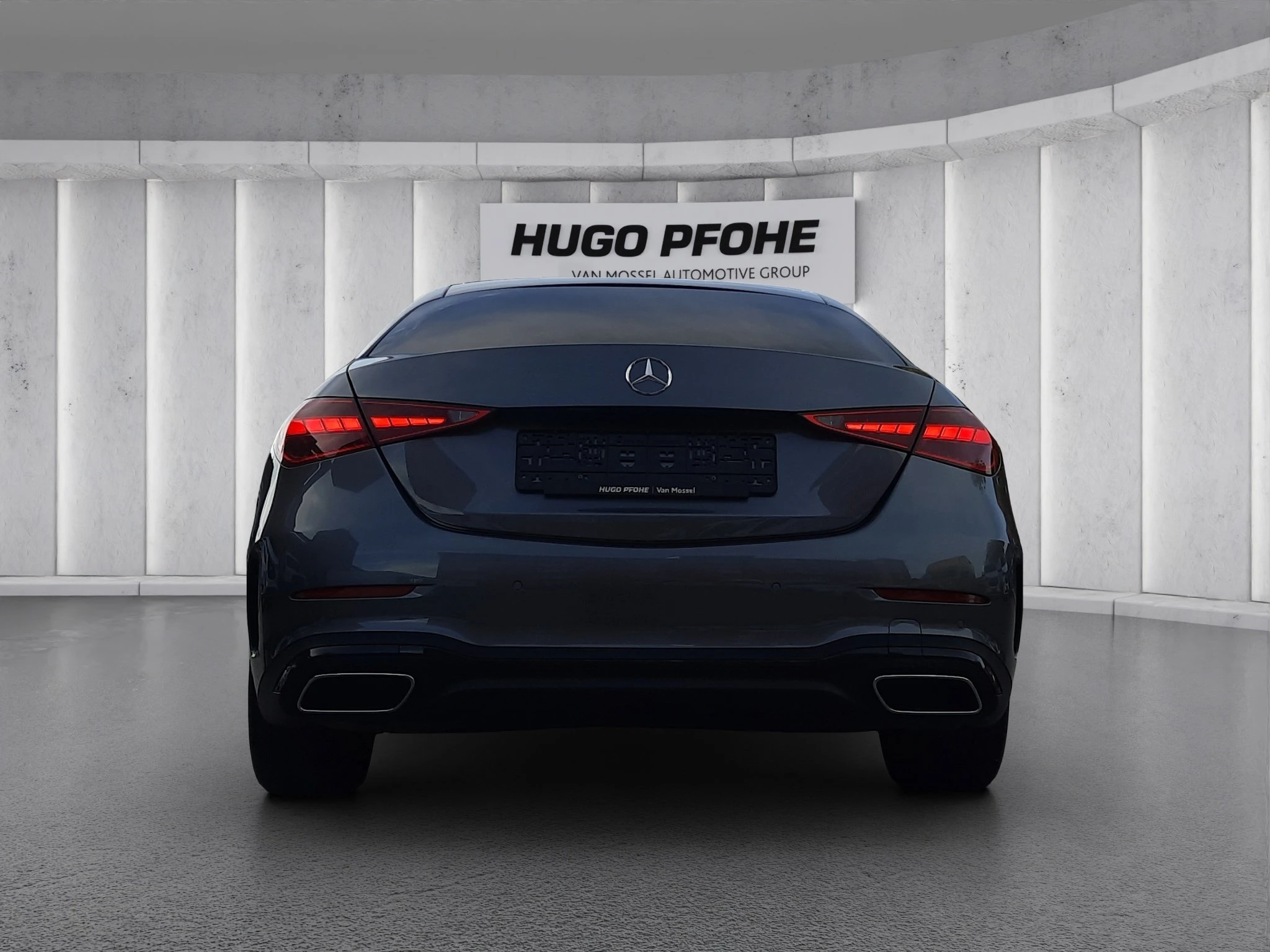 Mercedes-Benz-C-Klasse-image-3
