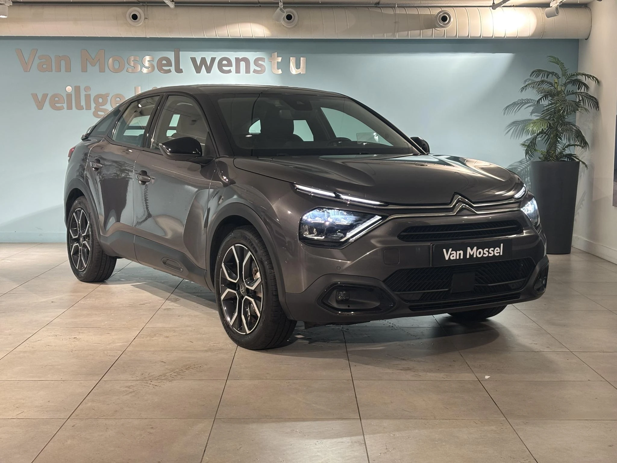 Citroën-ë-C4-image-6