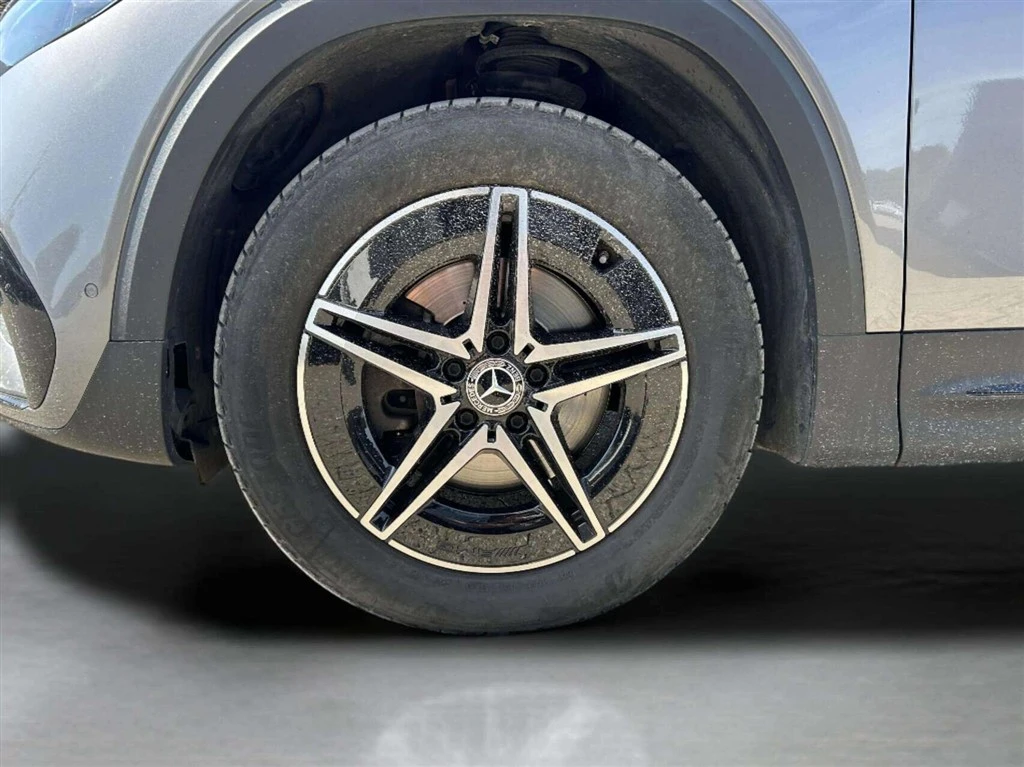 Mercedes-Benz-EQB-image-8