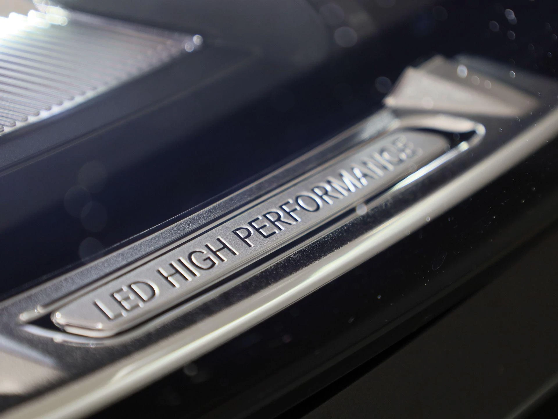 Mercedes-Benz-GLC-image-41