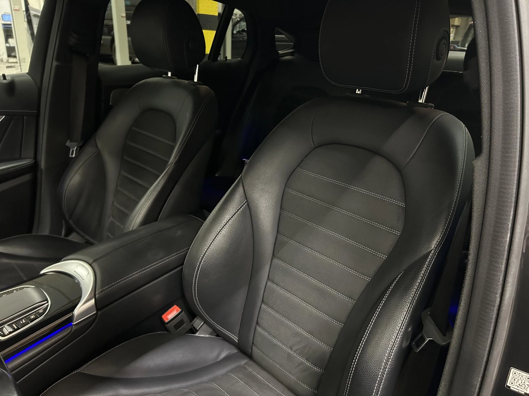 Mercedes-Benz GLC 200d Coupé AMG LINE + CARPLAY + NIGHTPAKKET + 360 CAMERA +