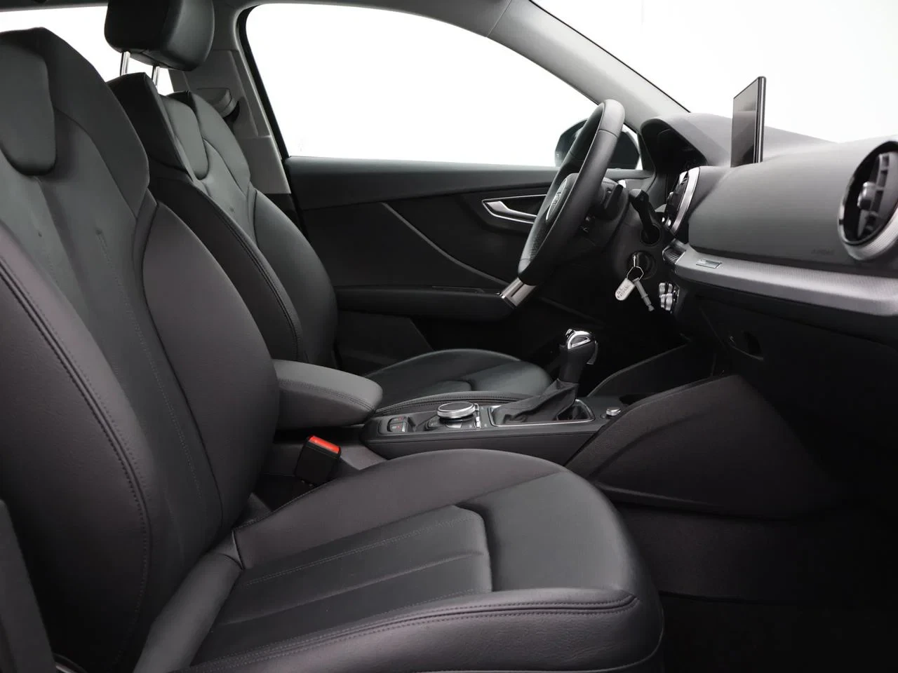 Audi Q2 35 TFSI Business Edition Advanced 150PK *AUTOMAAT*LEDER*CAMERA*CRUISE*PDC*VIRTUAL COCKPIT*AIRCO*ZETELVERWARMING*...*