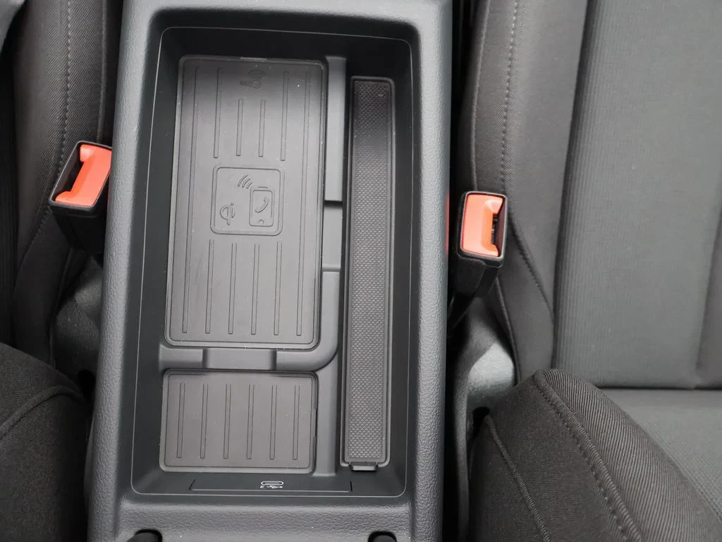 Audi-A4-image-25