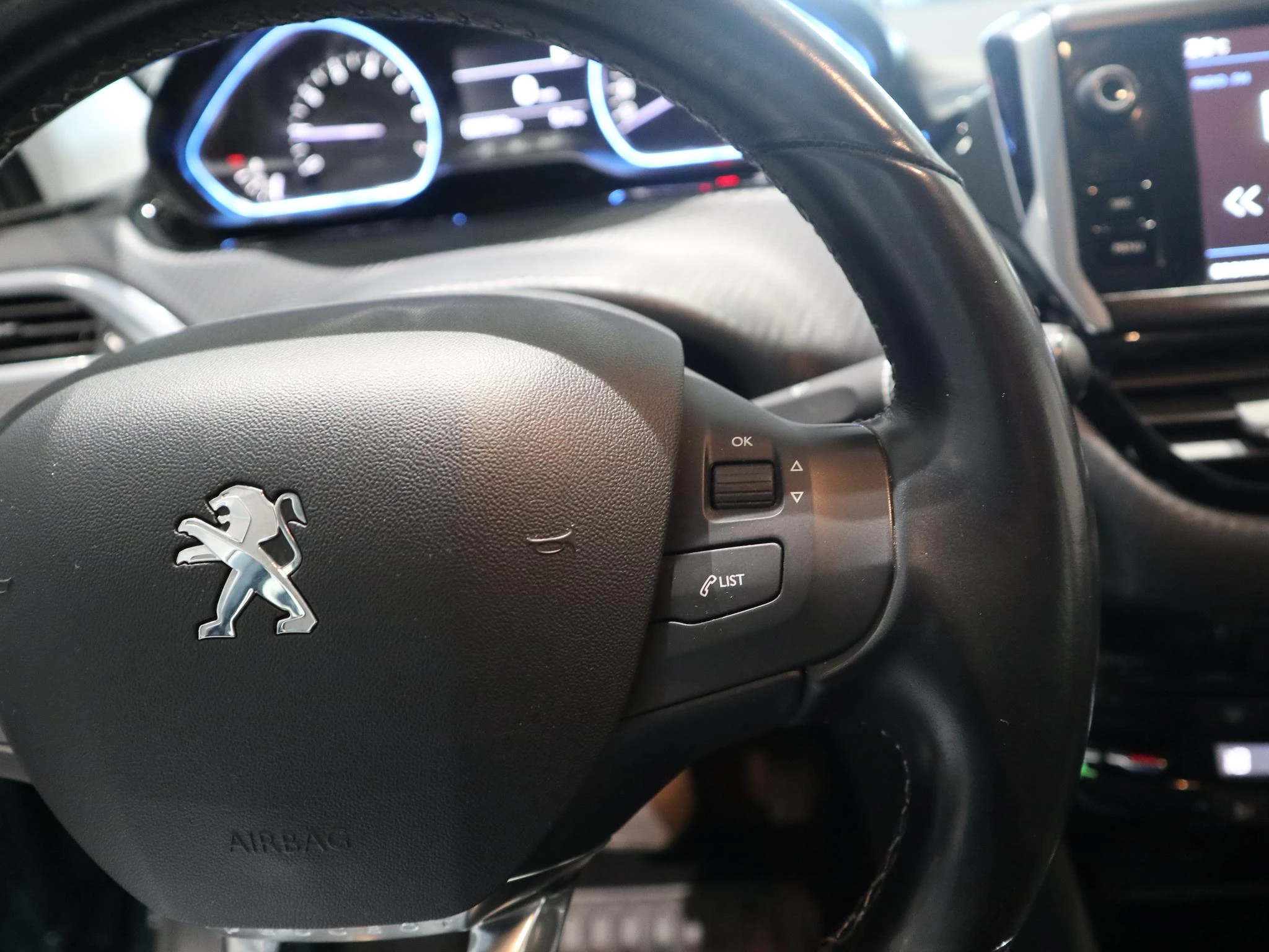 Peugeot-2008-image-13