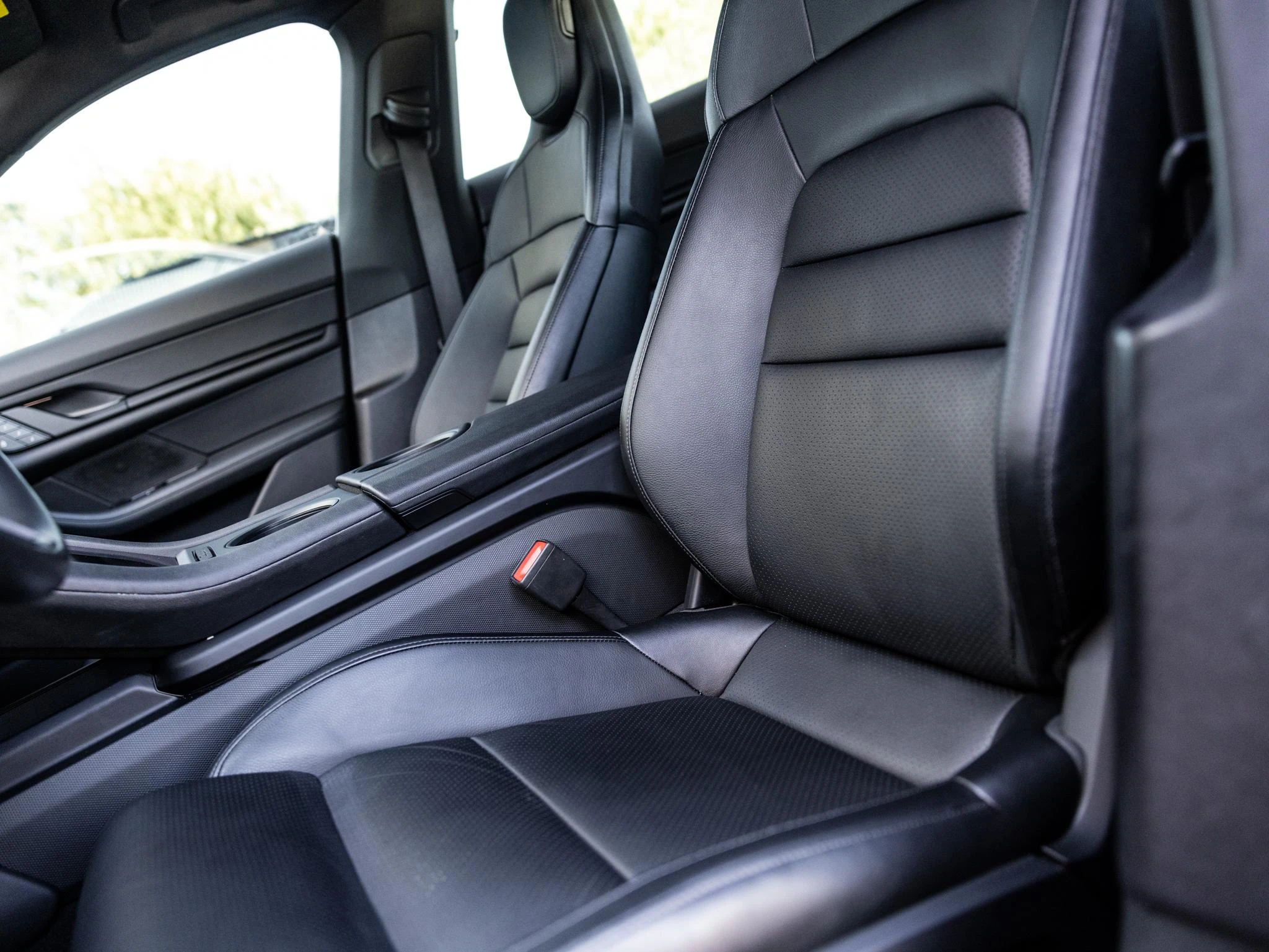 Porsche-Taycan-image-23