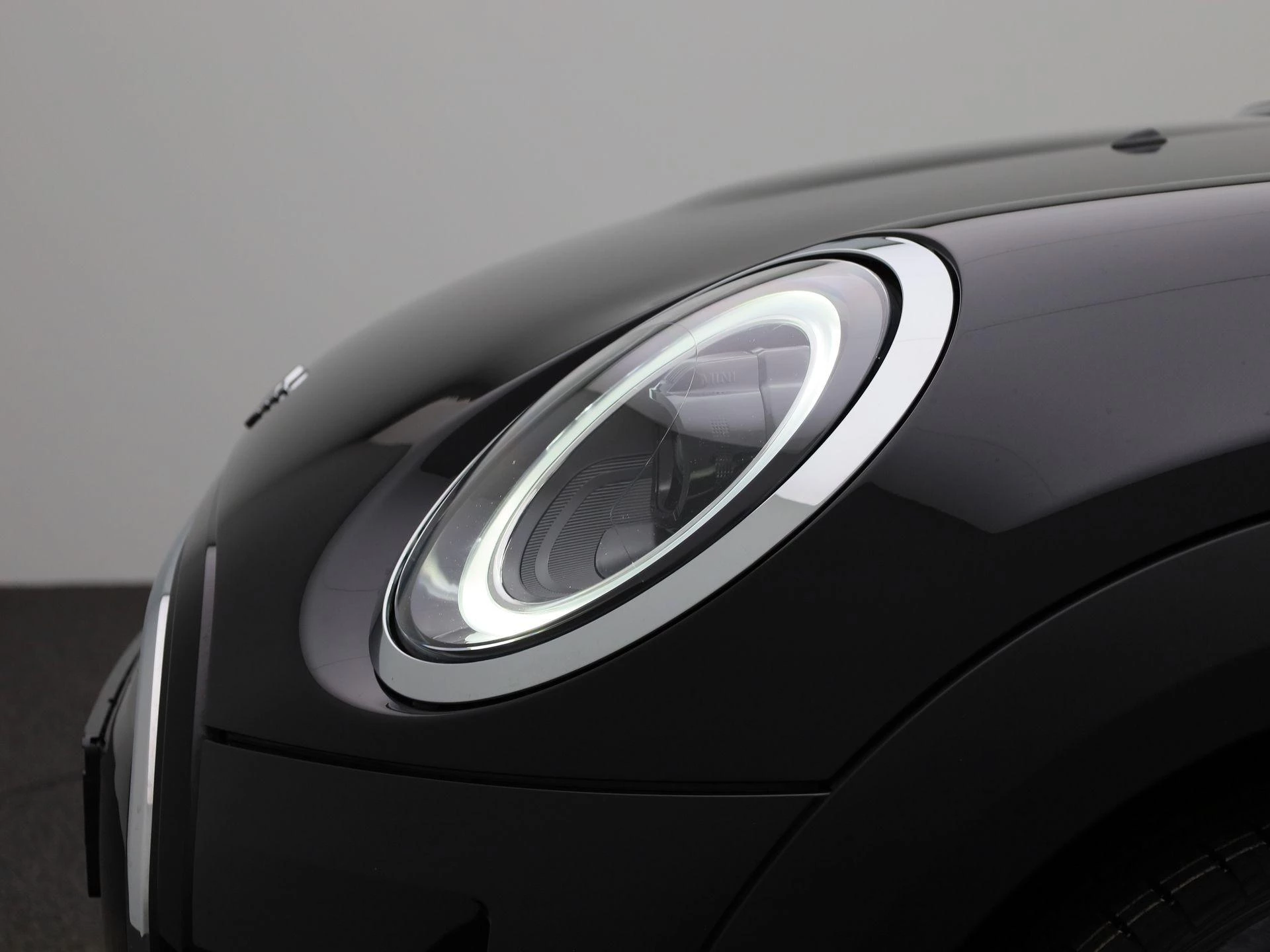 MINI Cooper Mini 5 door (100 kW)