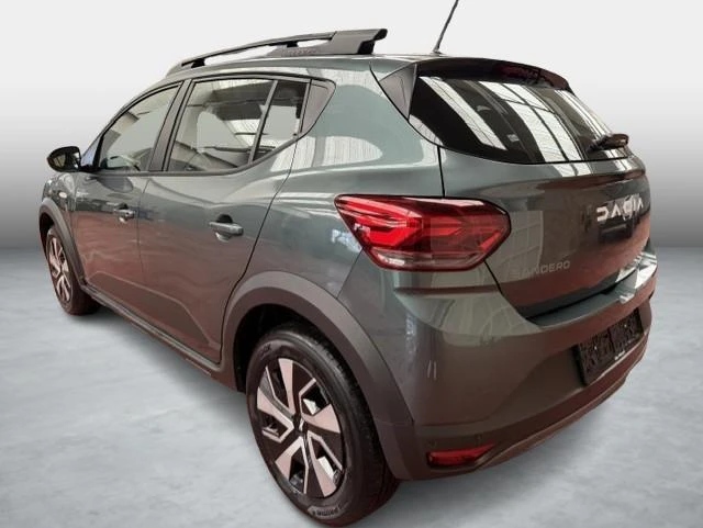 Dacia-Sandero Stepway-image-6