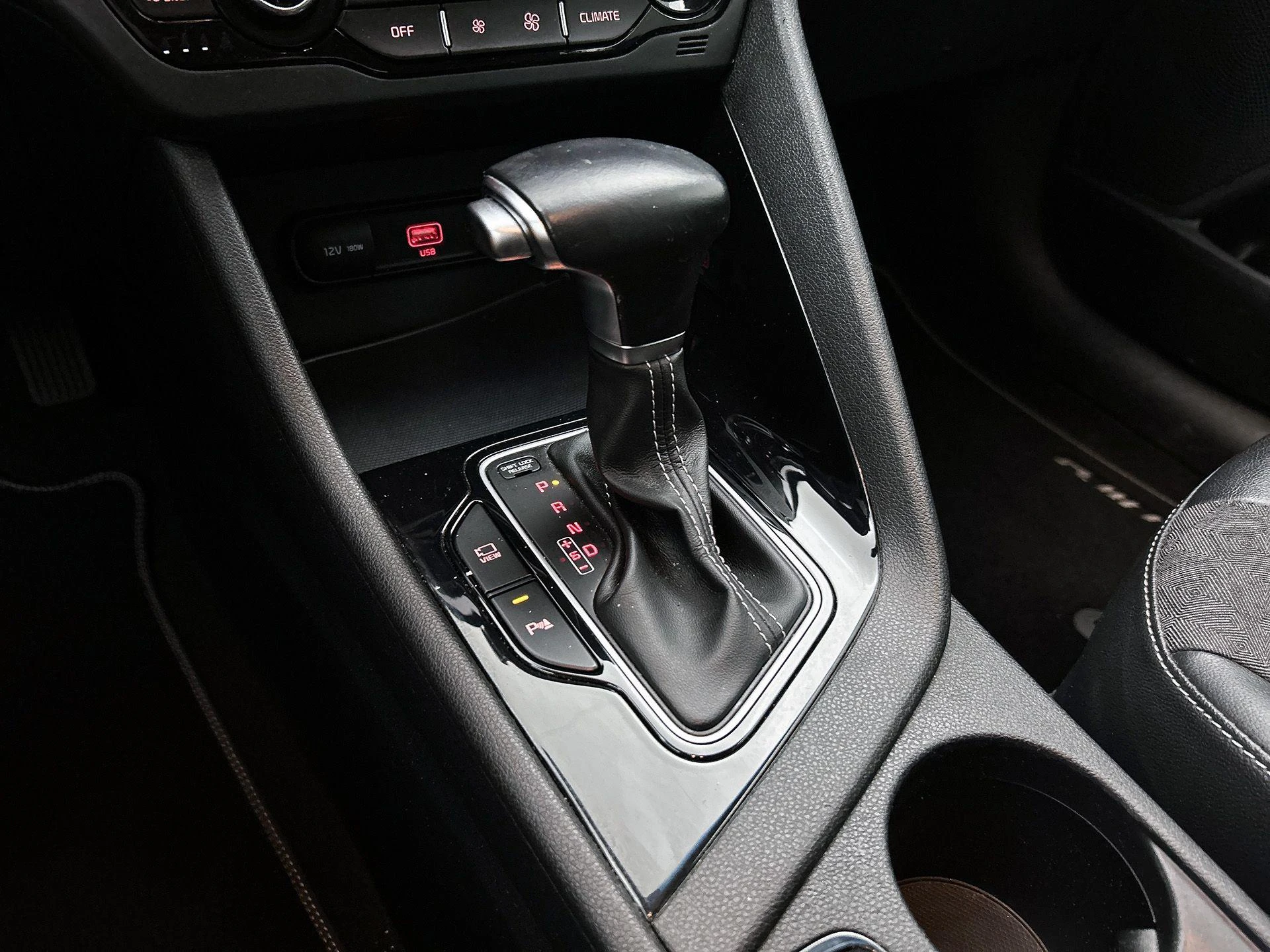 Kia-Niro-image-27