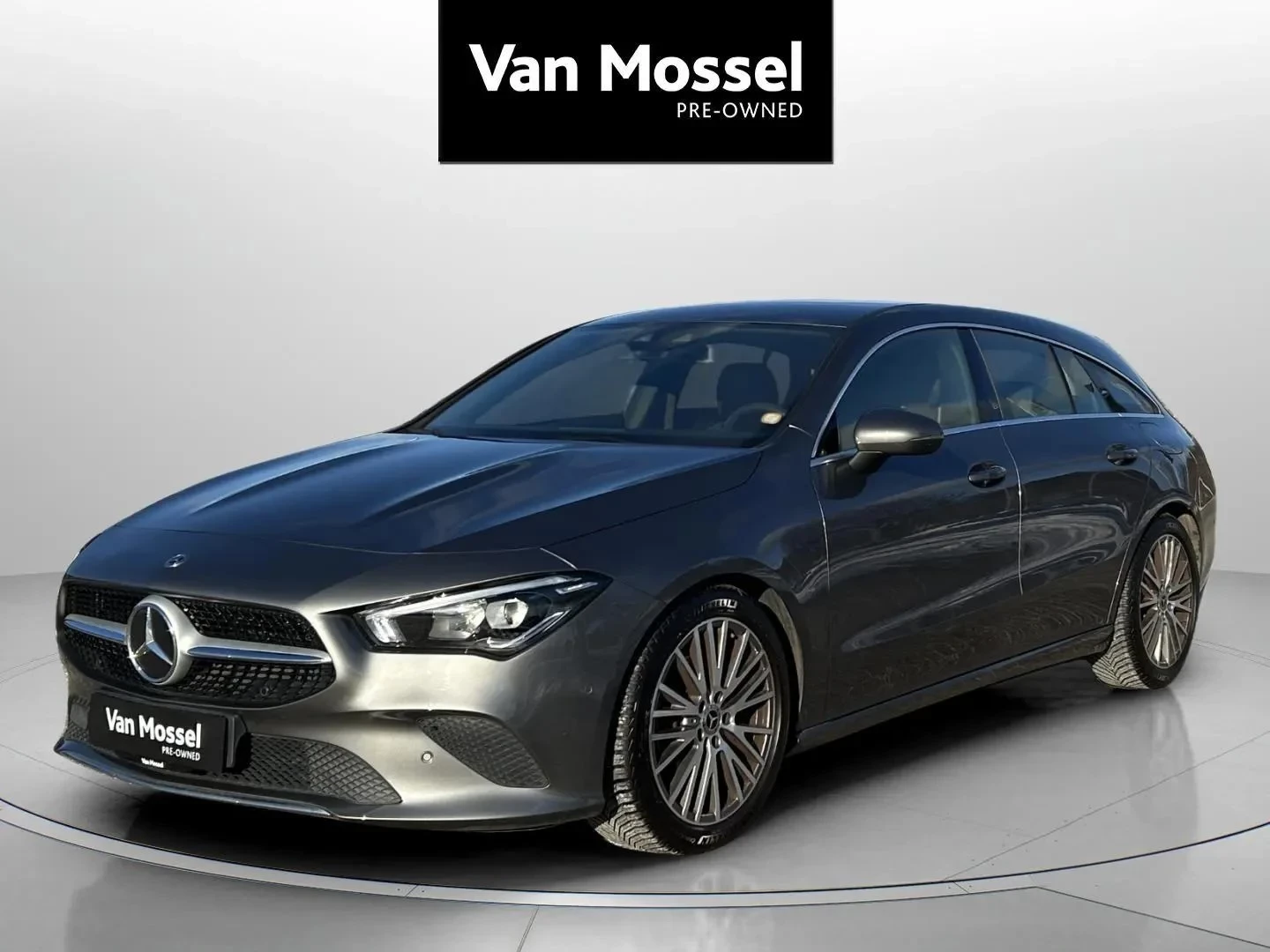 Mercedes-Benz-CLA-image-0