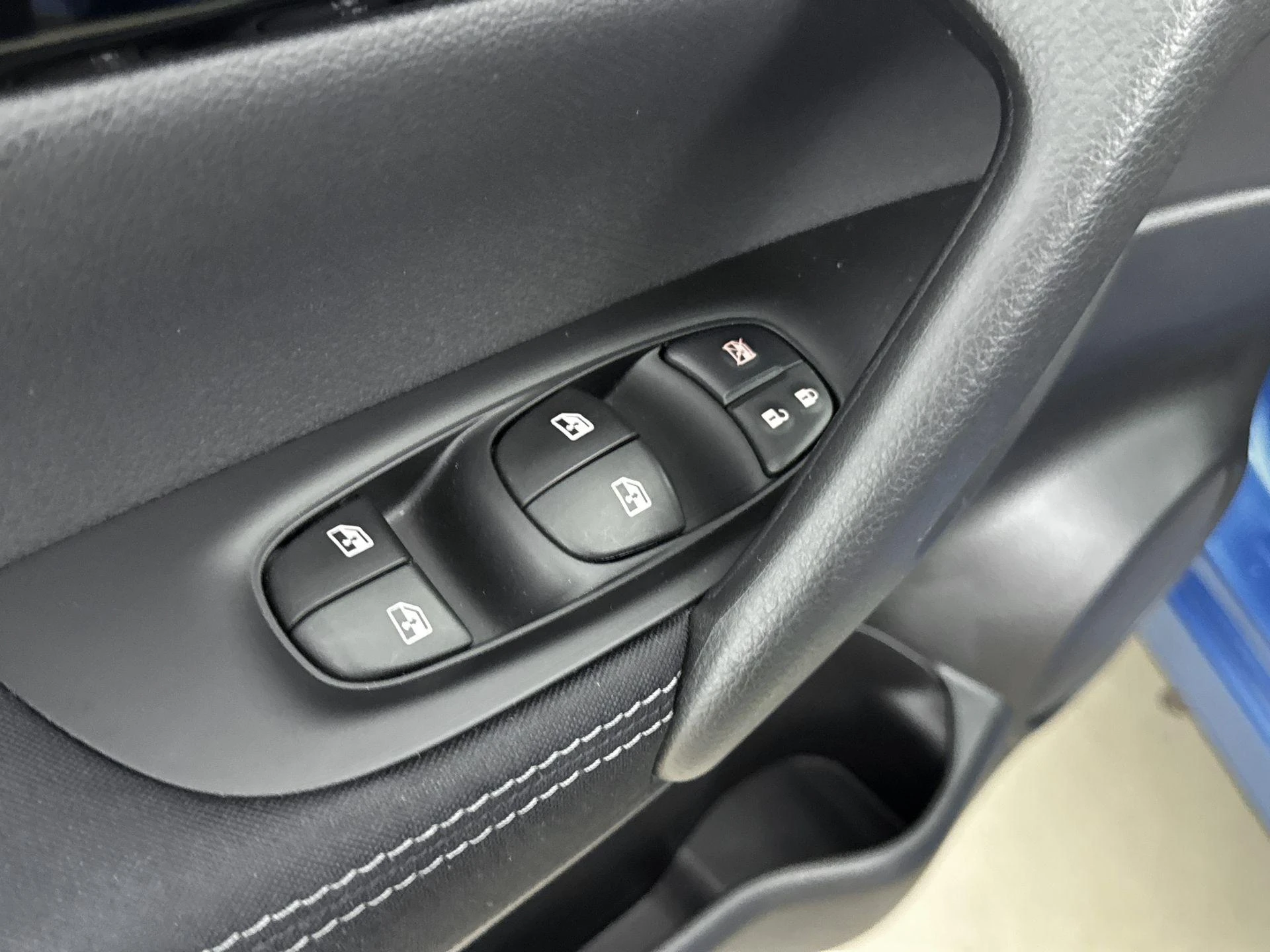 Nissan-QASHQAI-image-9