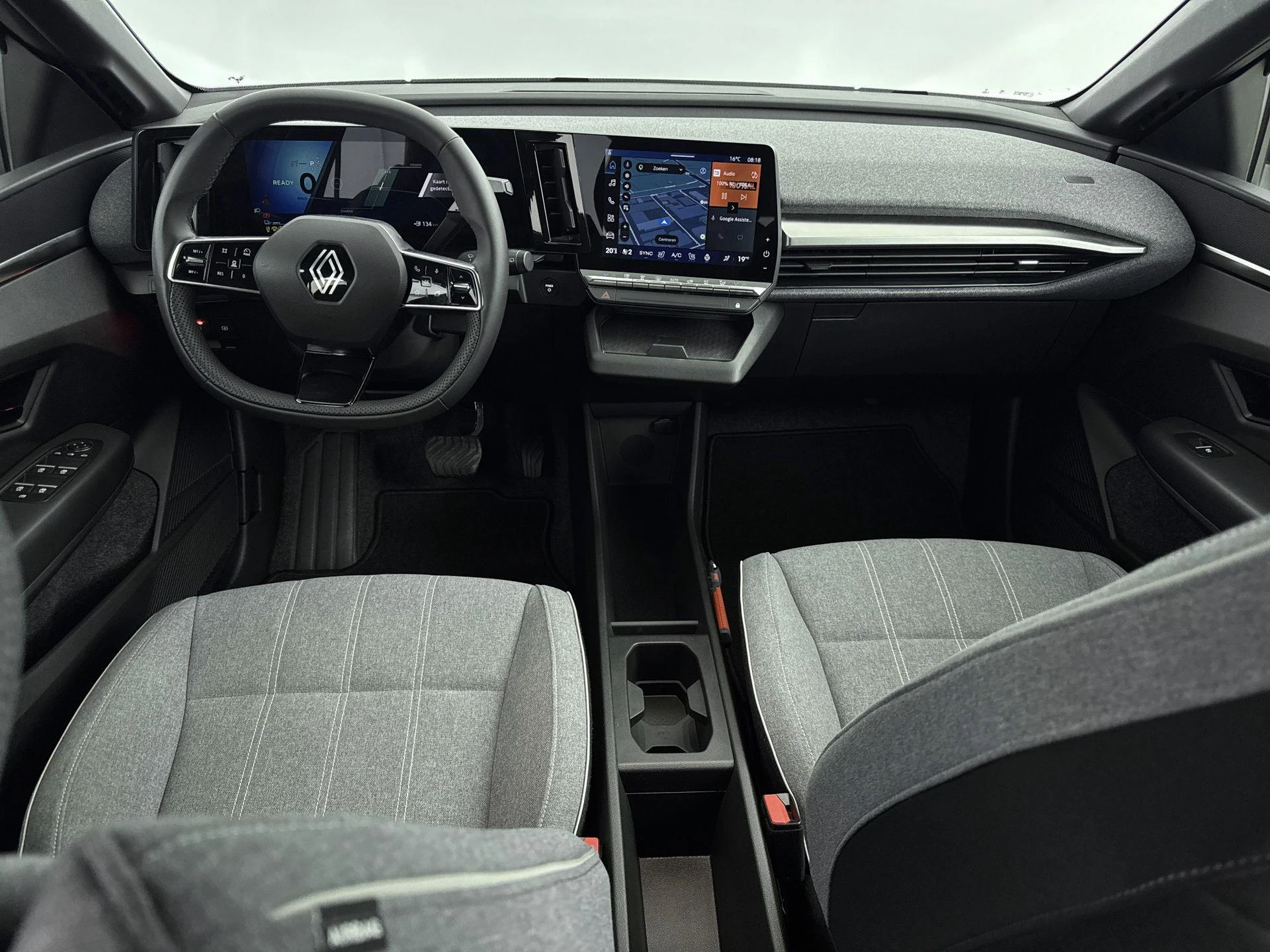 Renault-Megane E-Tech-image-16