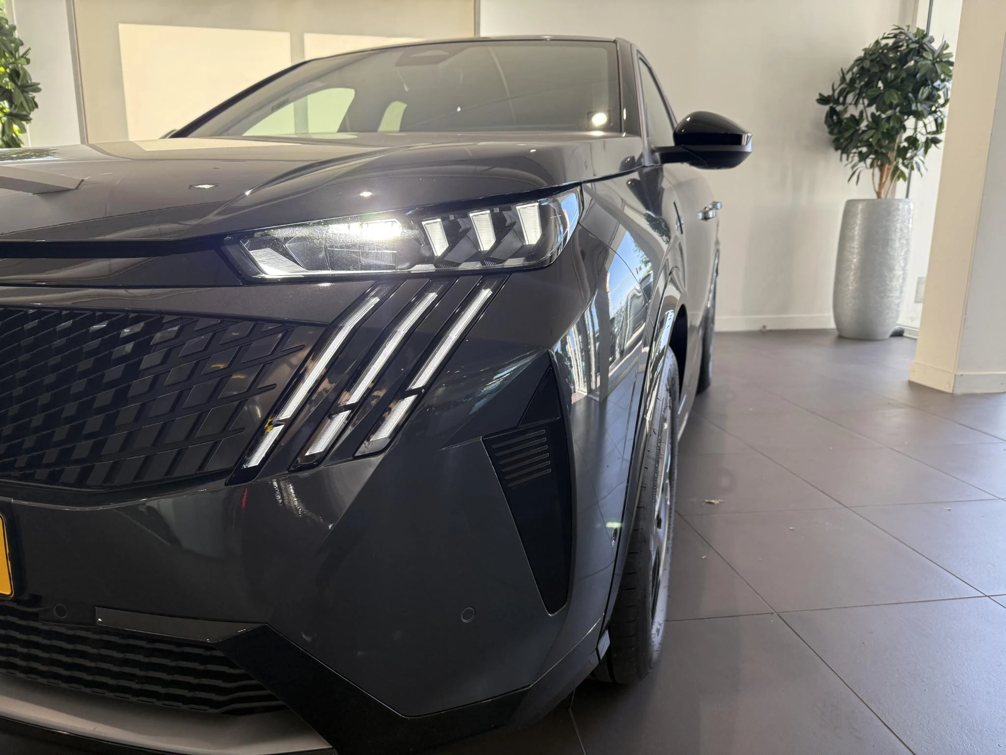 Peugeot e-3008 GT Long Range 230 97 kWh