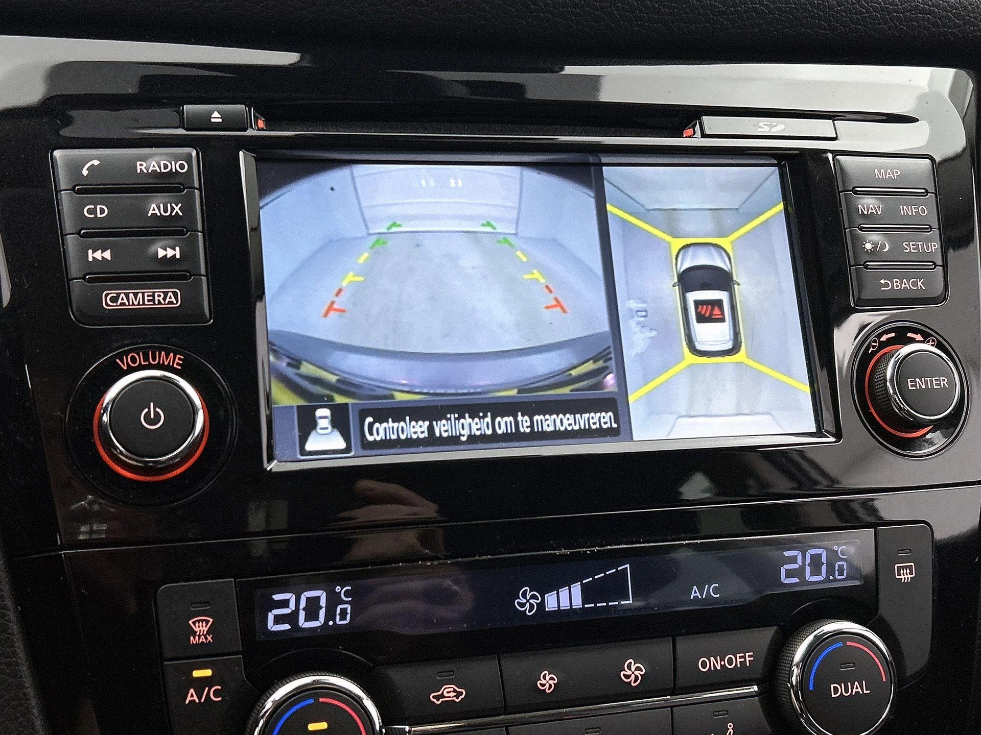 Nissan-QASHQAI-image-14